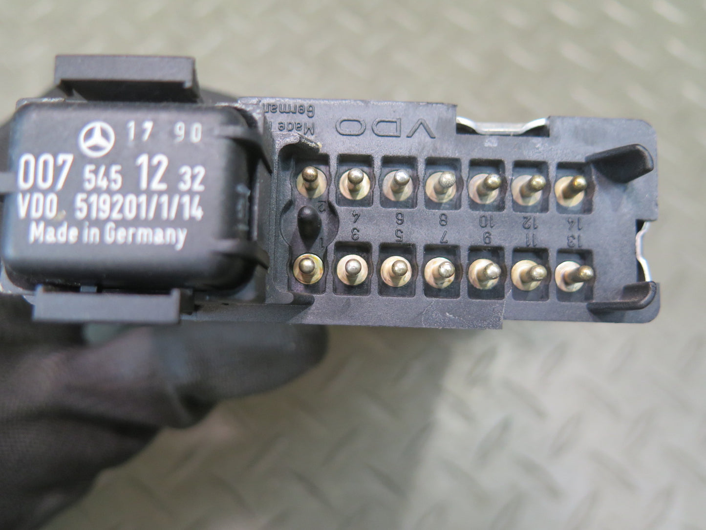 86-93 Mercedes W124 300E Cruise Control Module 0055450532 OEM