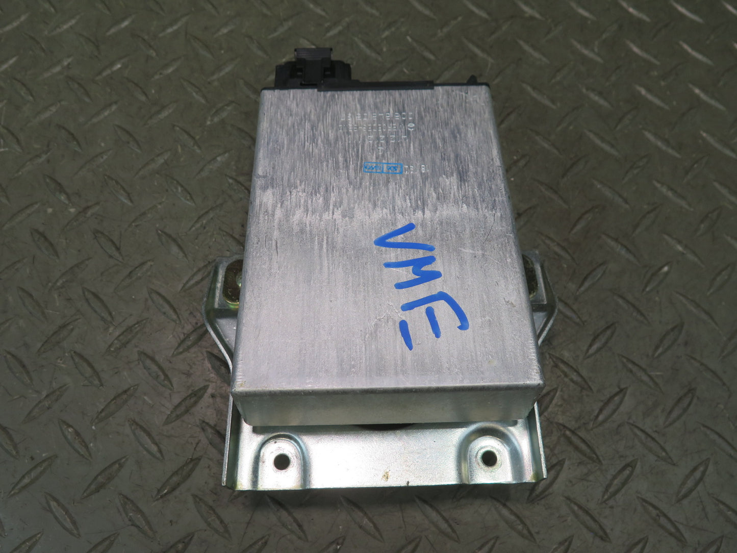 86-93 Mercedes W124 300E Cruise Control Module 0055450532 OEM