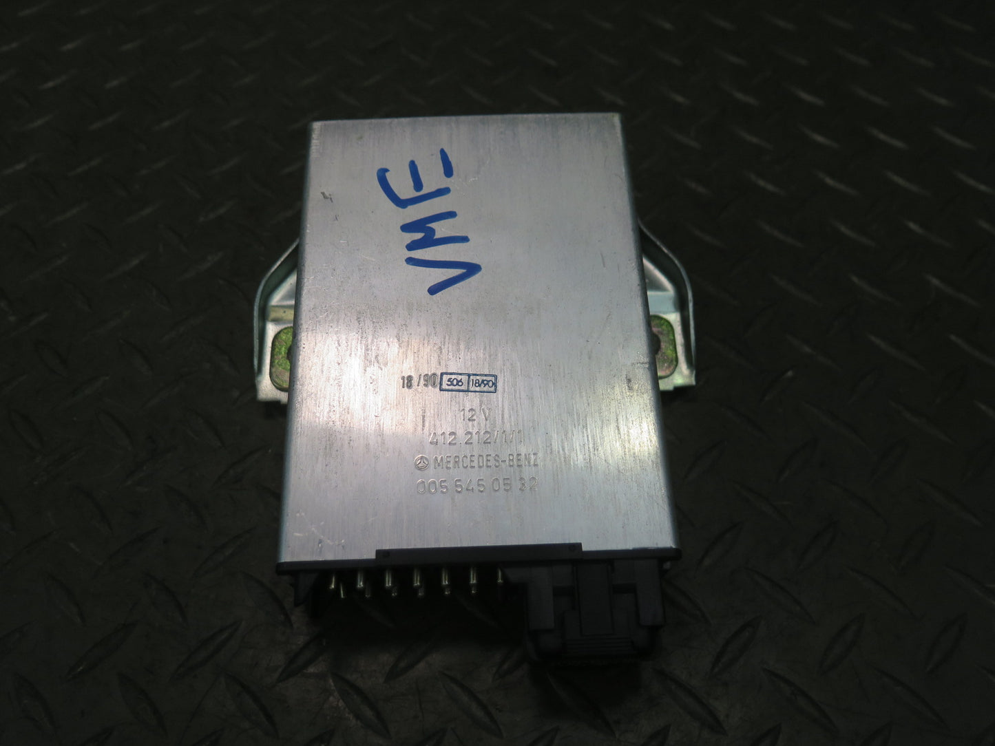 86-93 Mercedes W124 300E Cruise Control Module 0055450532 OEM