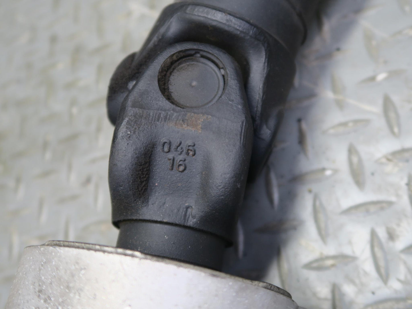 01-03 BMW E46 330i 330Ci RWD A/T Rear Driveshaft Drive Shaft 7510093 120K OEM