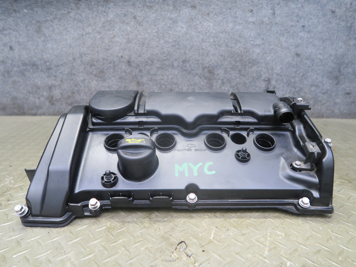 11-13 Mini S R56 R57 R58 R59 N18 Engine Cylinder Head Valve Cover 7603390 OEM