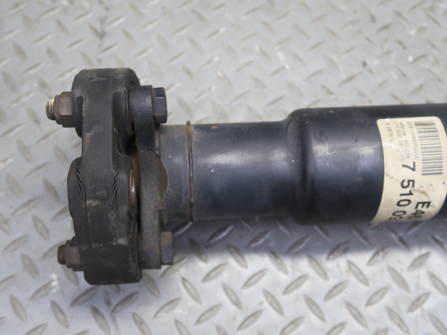 01-03 BMW E46 330i 330Ci RWD A/T Rear Driveshaft Drive Shaft 7510093 120K OEM