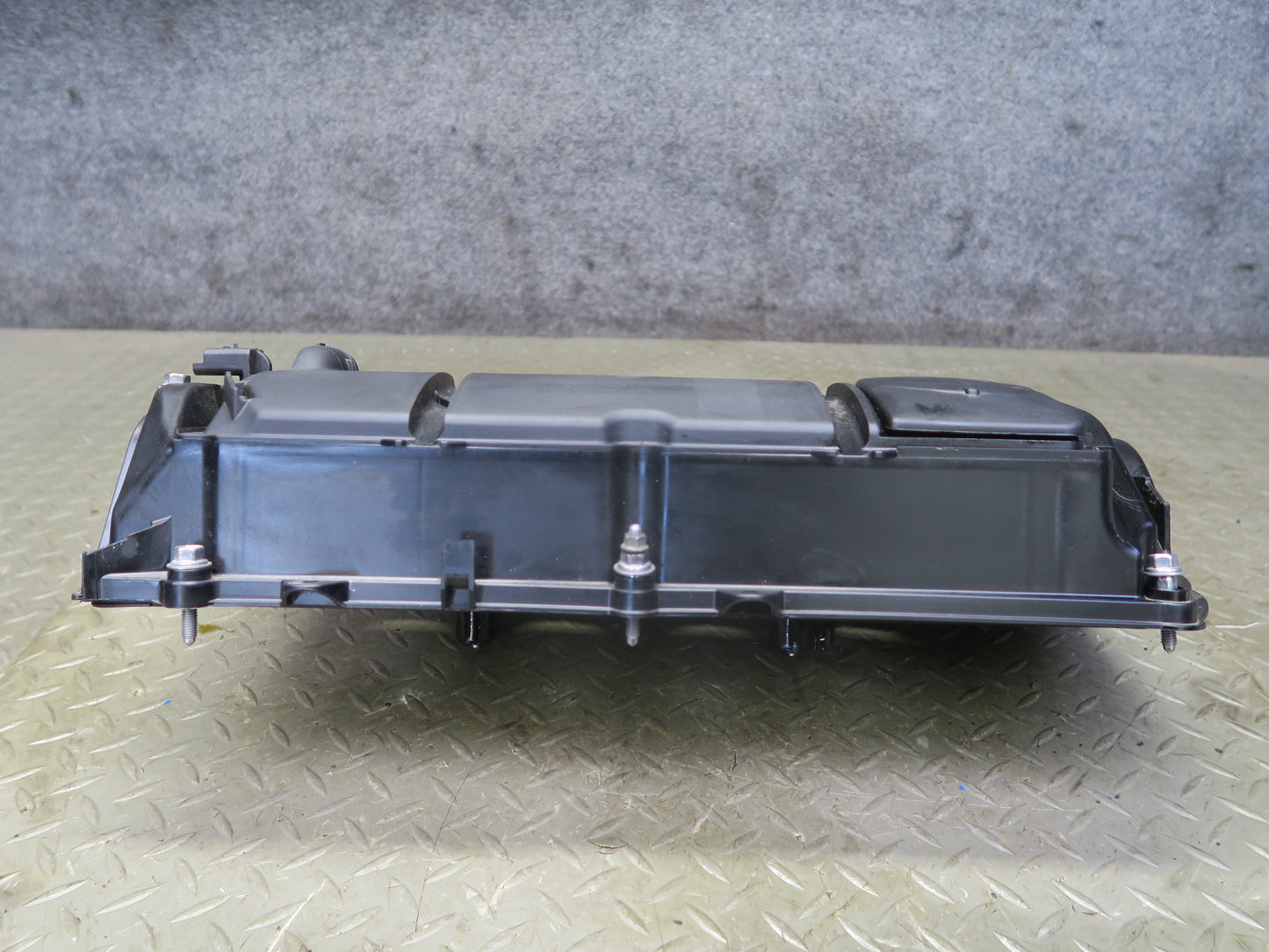 11-13 Mini S R56 R57 R58 R59 N18 Engine Cylinder Head Valve Cover 7603390 OEM