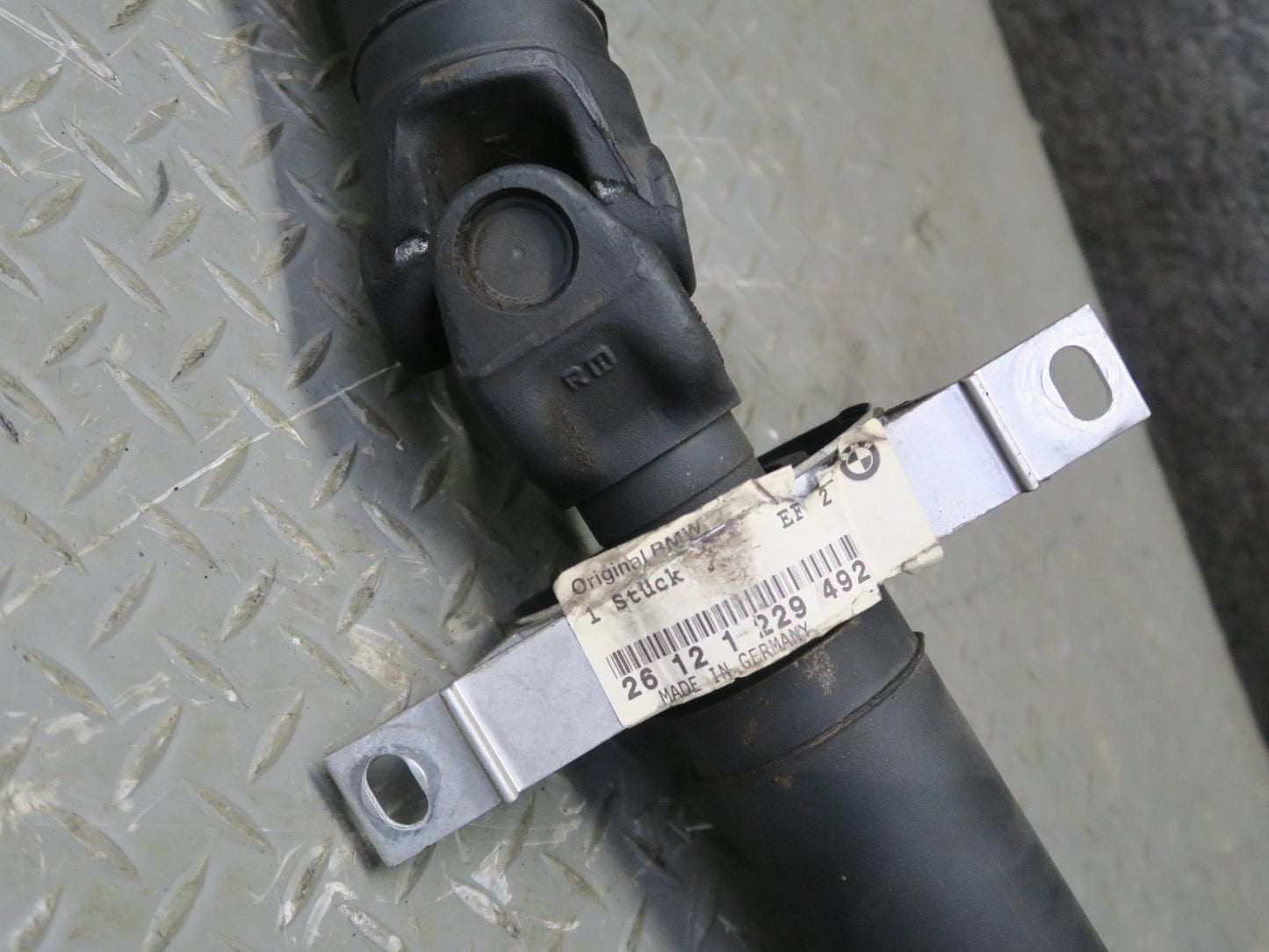 01-03 BMW E46 330i 330Ci RWD A/T Rear Driveshaft Drive Shaft 7510093 120K OEM