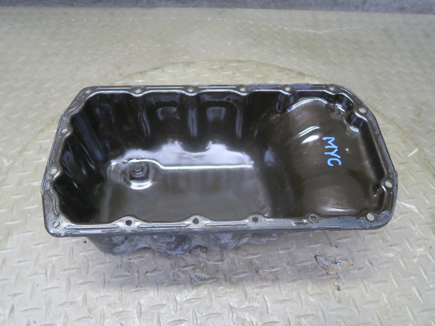 07-15 Mini R55 R56 R57 R58 R59 R60 R61 Engine Motor Oil Pan 7550483 OEM