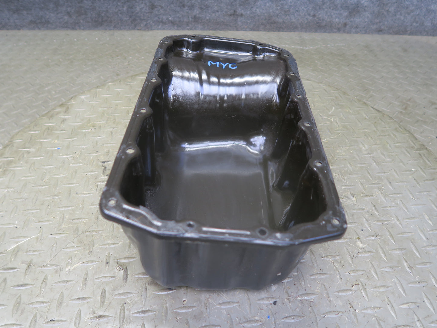 07-15 Mini R55 R56 R57 R58 R59 R60 R61 Engine Motor Oil Pan 7550483 OEM