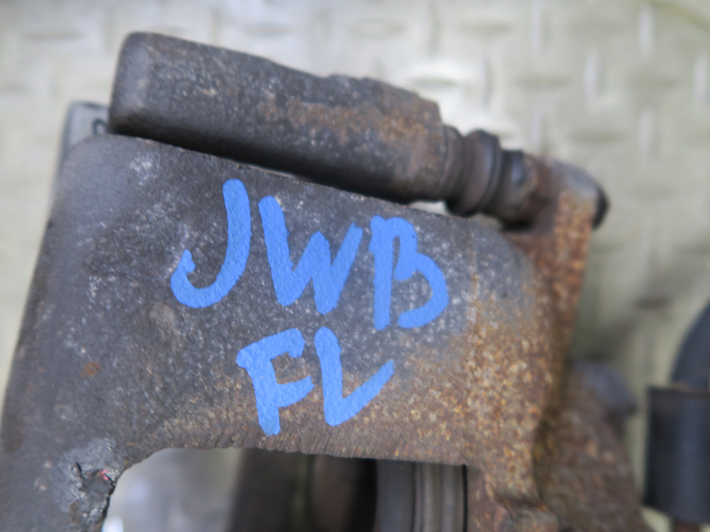 07-10 Jeep Wrangler JK Set of 2 Front Left & Right Brake Caliper OEM