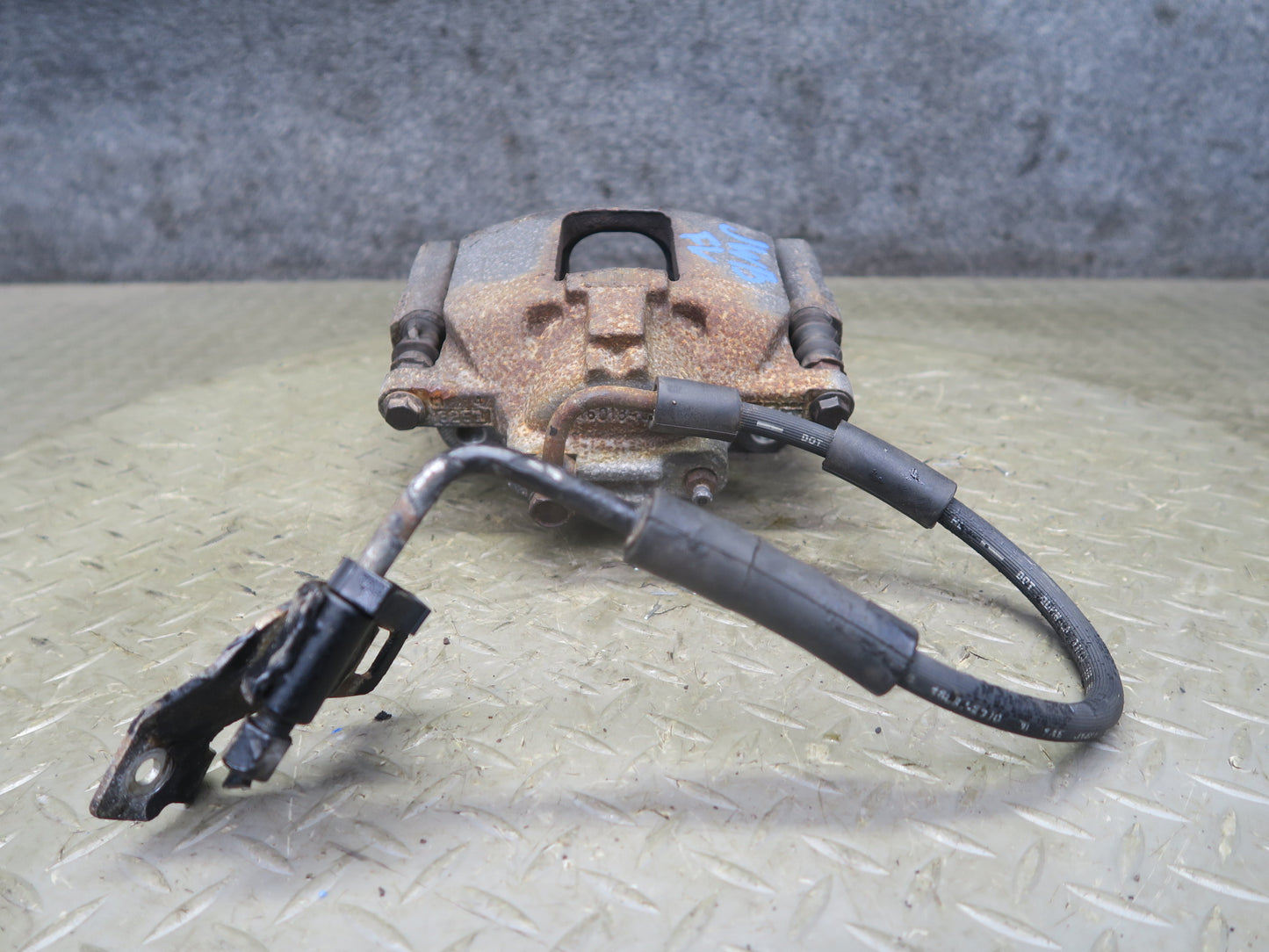 07-10 Jeep Wrangler JK Set of 2 Front Left & Right Brake Caliper OEM