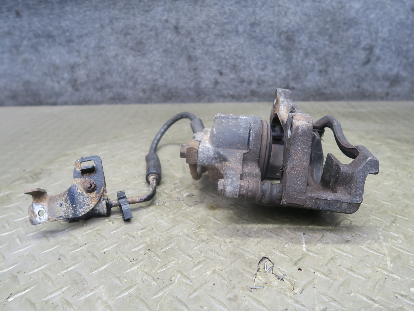 07-10 Jeep Wrangler JK Set of 2 Front Left & Right Brake Caliper OEM