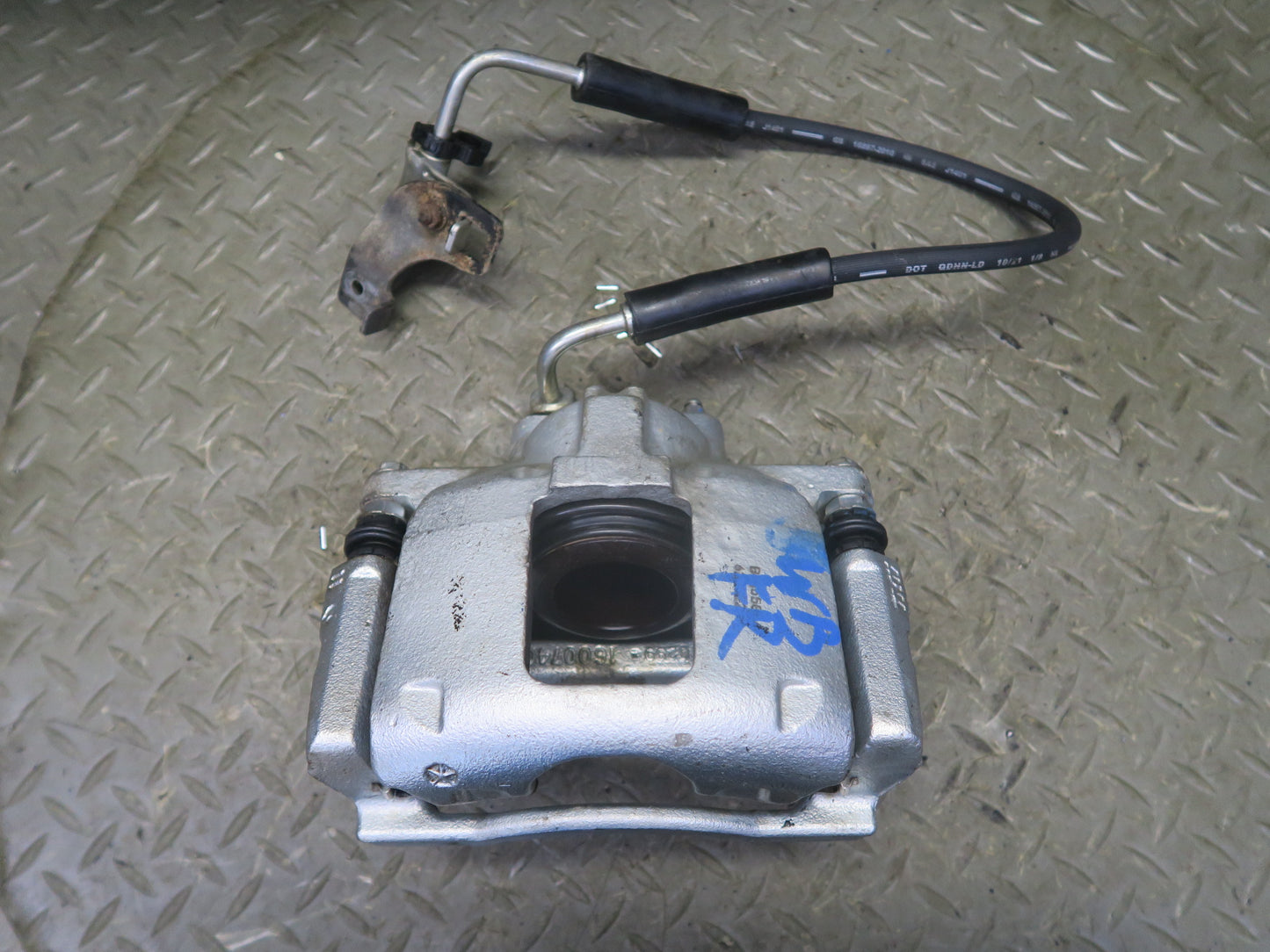 07-10 Jeep Wrangler JK Set of 2 Front Left & Right Brake Caliper OEM