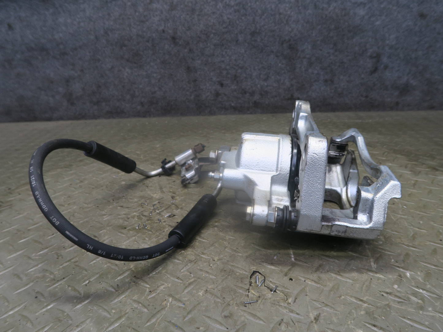 07-10 Jeep Wrangler JK Set of 2 Front Left & Right Brake Caliper OEM