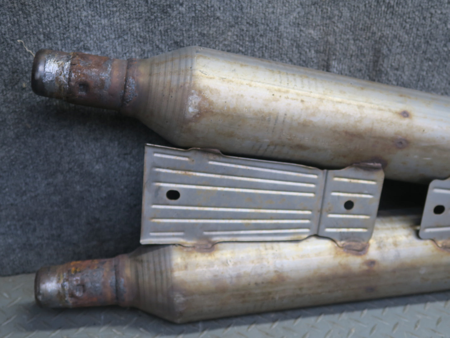 01-06 Lexus LS430 UCF30L Center Exhaust Pipe OEM