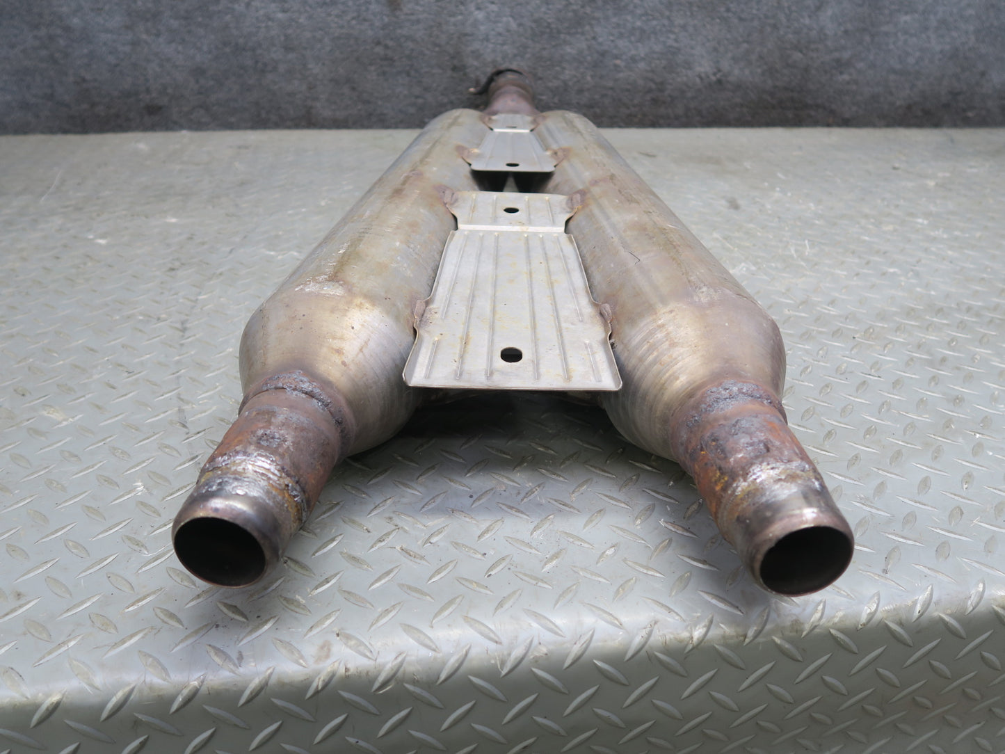 01-06 Lexus LS430 UCF30L Center Exhaust Pipe OEM