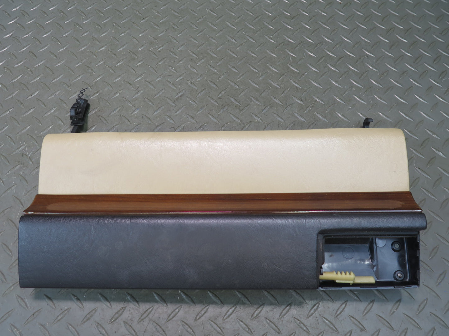 90-93 Mercedes W124 300E Dash Front  Right Glove Box Door Lid OEM