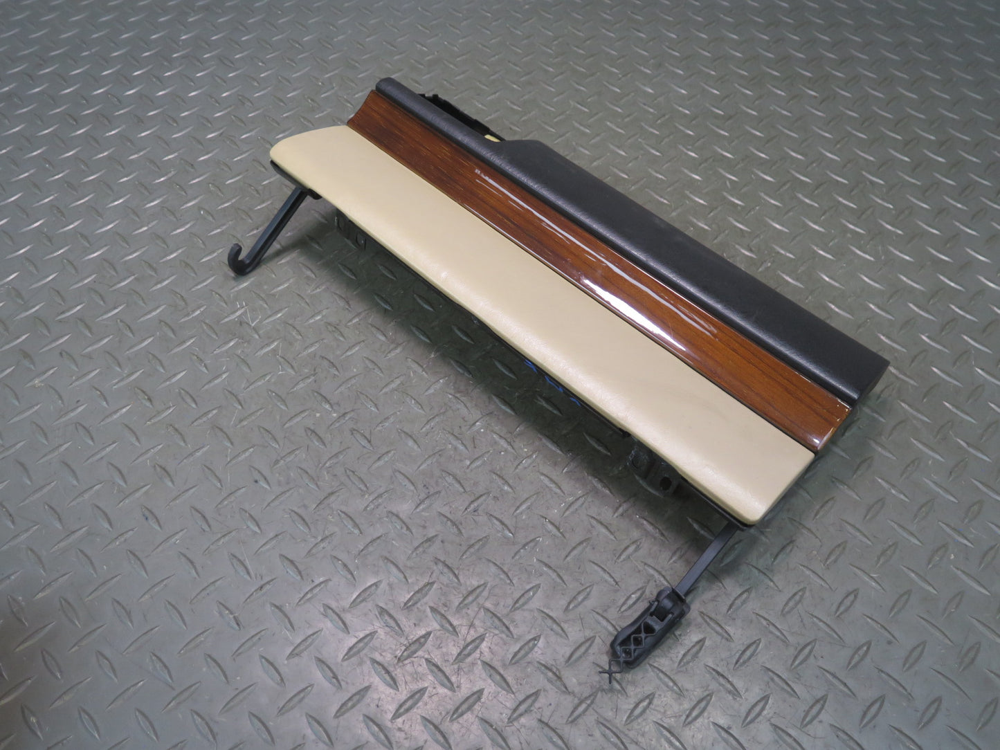 90-93 Mercedes W124 300E Dash Front  Right Glove Box Door Lid OEM