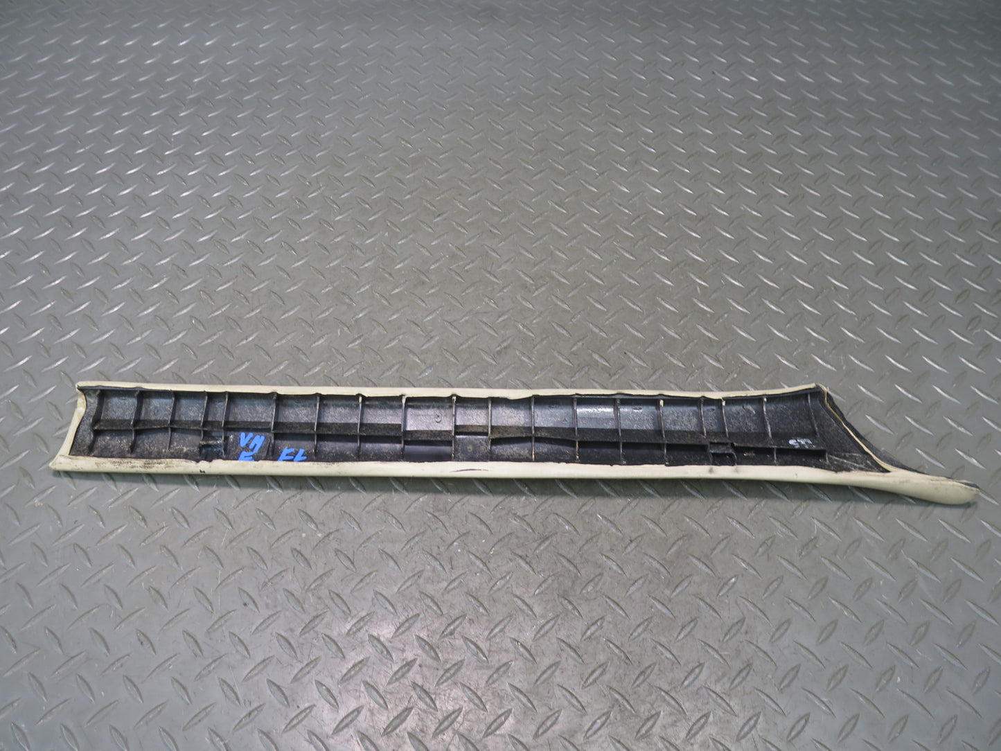 86-93 Mercedes W124 300E Front Left Interior A Pillar Trim Panel 1246920389 OEM