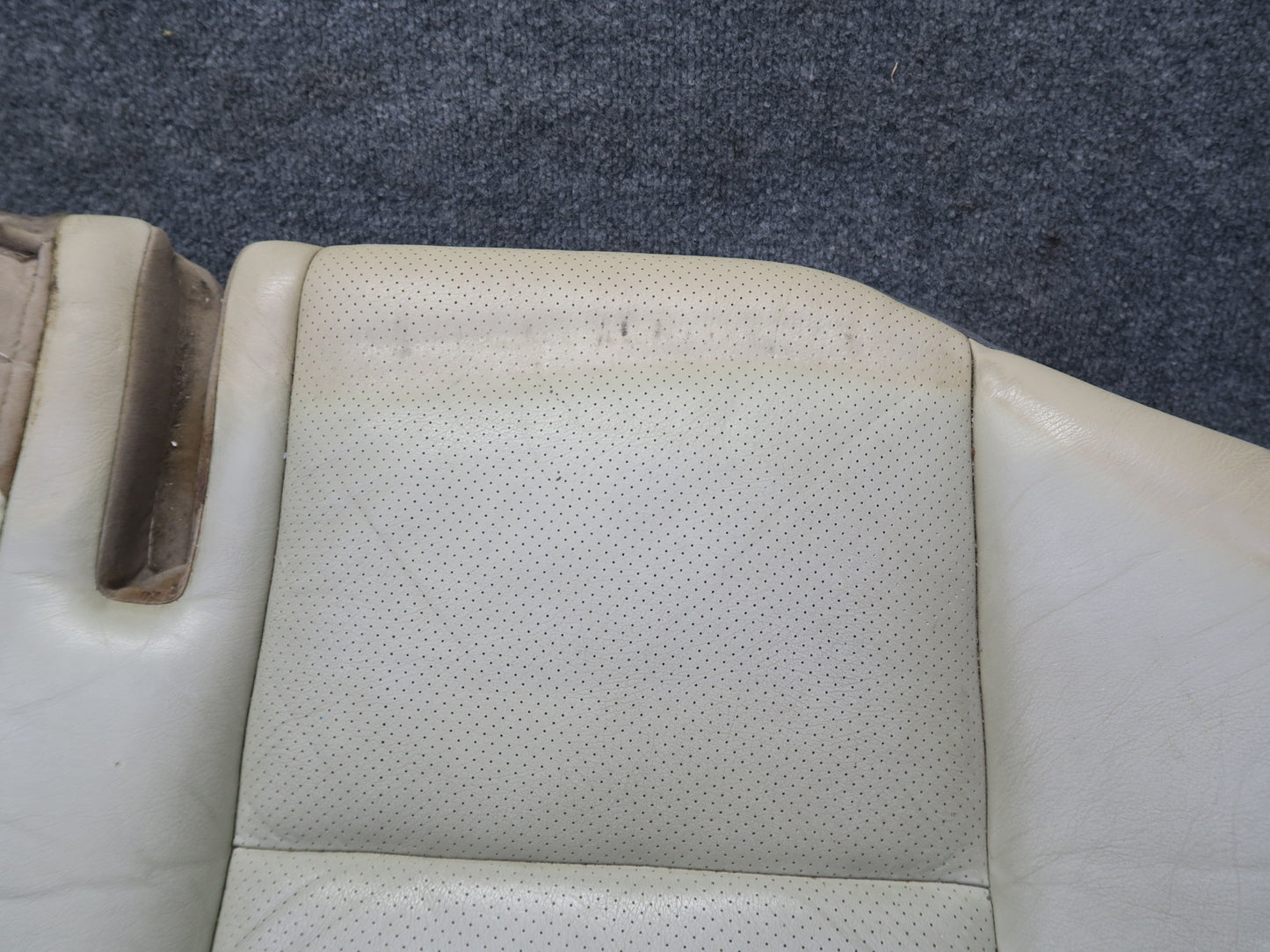 90-93 Mercedes W124 300E Rear Seat Upper & Lower Leather Cushion Set Beige OEM