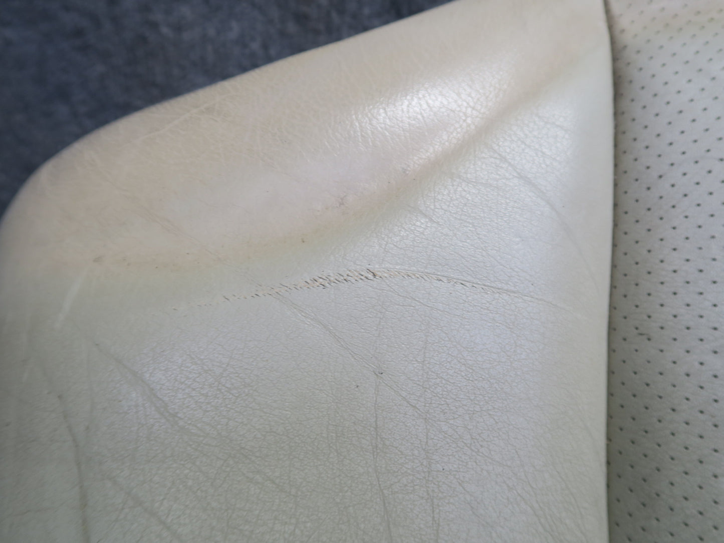 90-93 Mercedes W124 300E Rear Seat Upper & Lower Leather Cushion Set Beige OEM