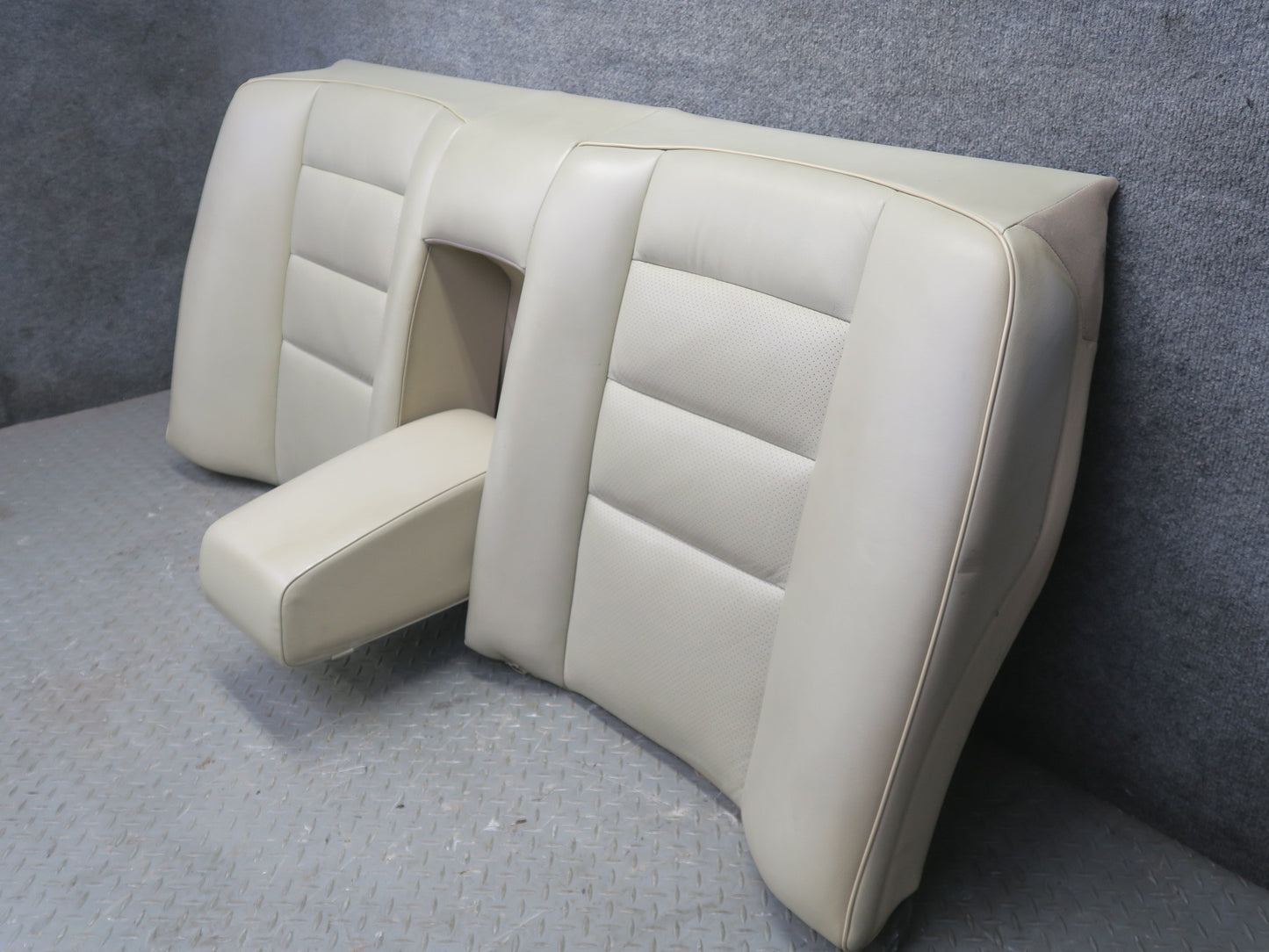 90-93 Mercedes W124 300E Rear Seat Upper & Lower Leather Cushion Set Beige OEM