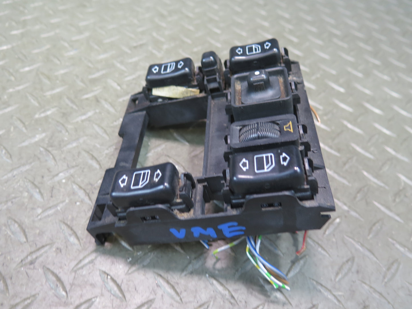 86-93 Mercedes W124 300E Window Side Mirror Adjust Dimmer Switch Panel 124821017