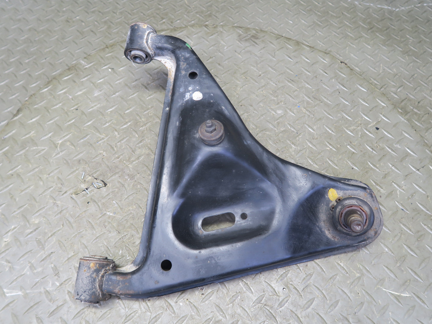 95-97 Nissan Gloria HY33 Rear Right Upper Lower Control Arm Set 60K Miles OEM