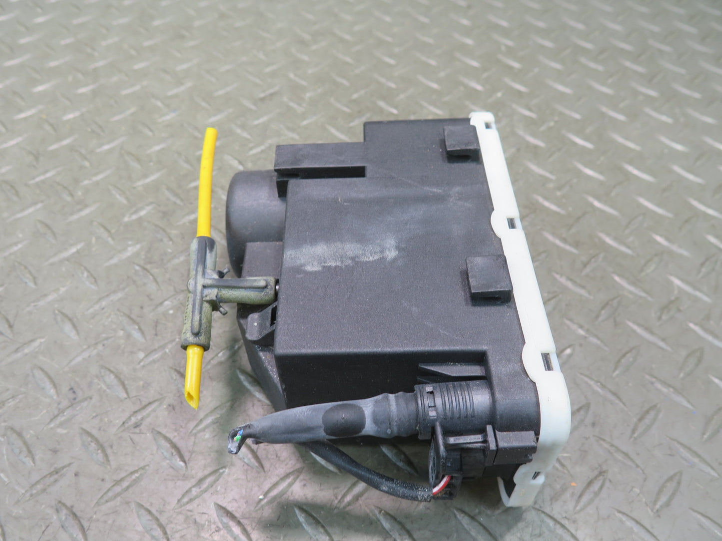 86-93 Mercedes W124 300E Central Lock Door Locking  Vacuum Pump 1248001148 OEM