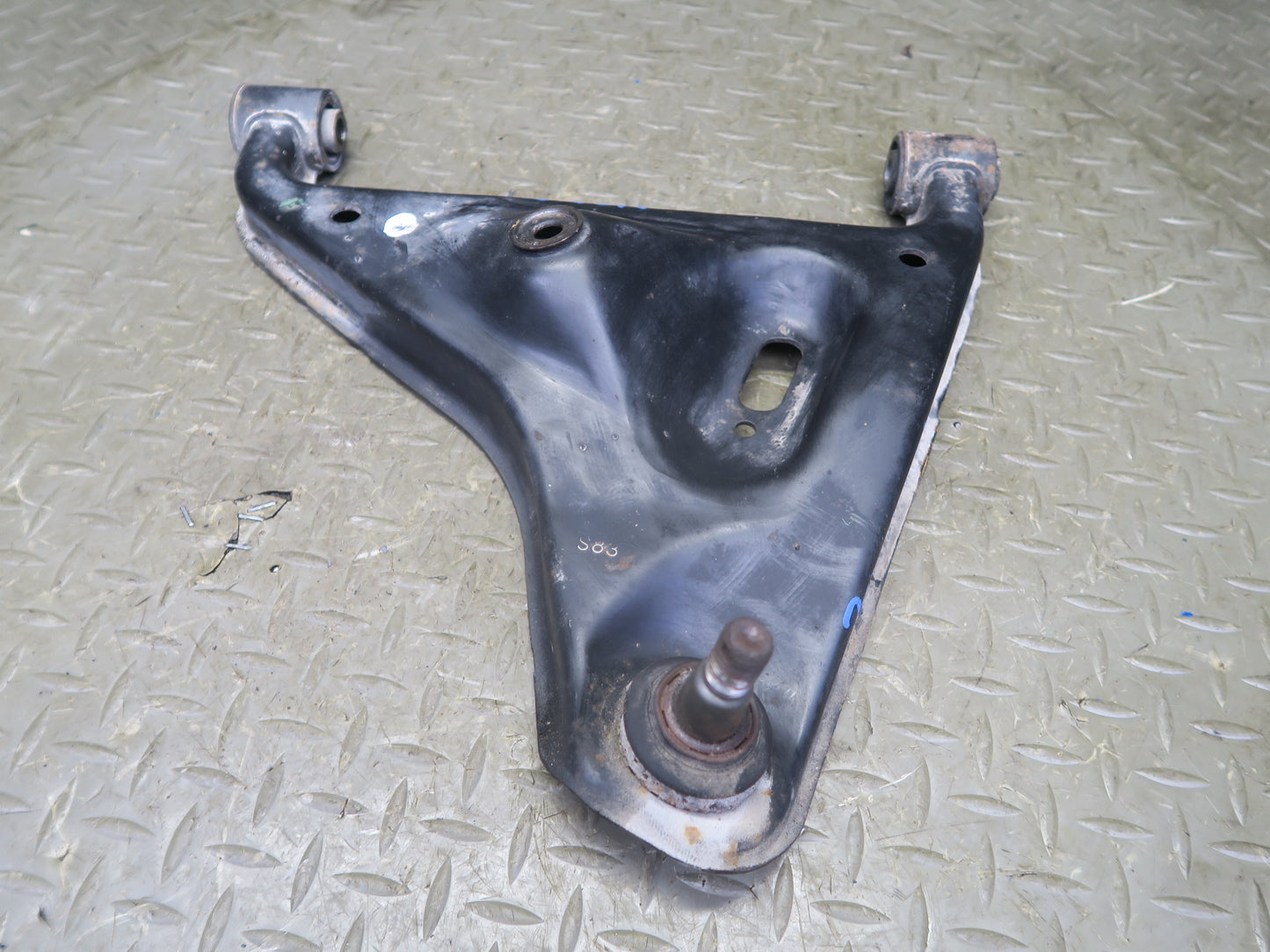 95-97 Nissan Gloria HY33 Rear Left Upper Lower Control Arm Set 60K Miles OEM