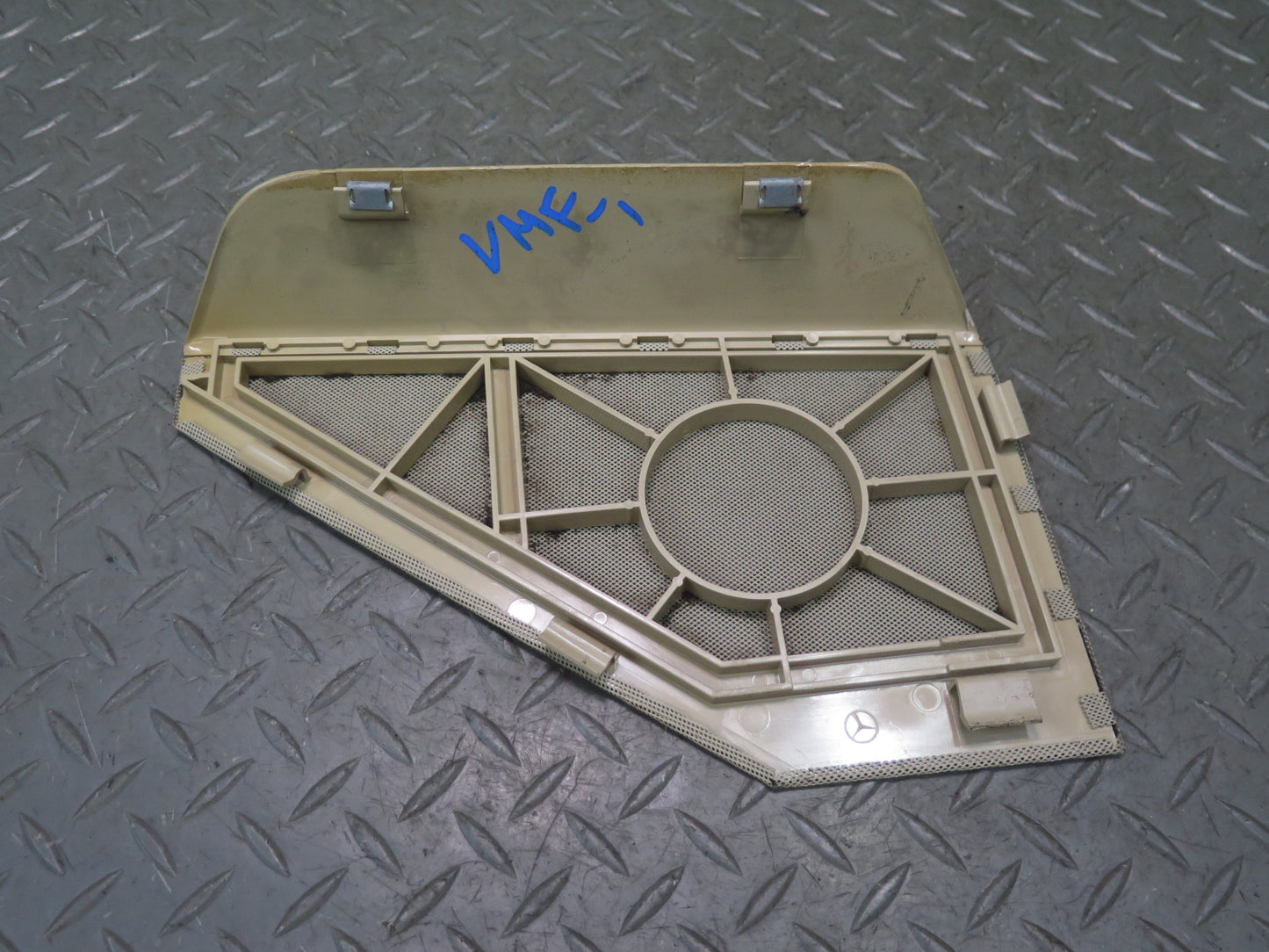 90-93 Mercedes W124 300E Set of 2 Dash Front Speaker Grille Cover OEM