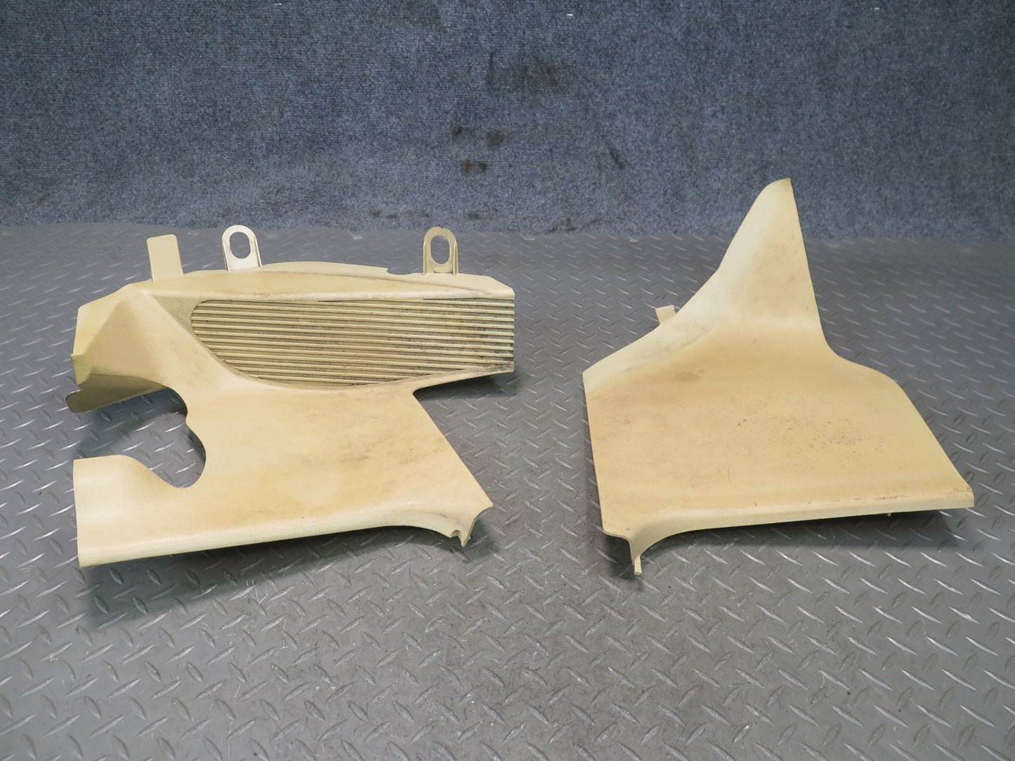 90-93 Mercedes W124 300E Set of 2 Front Left & Right Kick Trim Cover Panel OEM