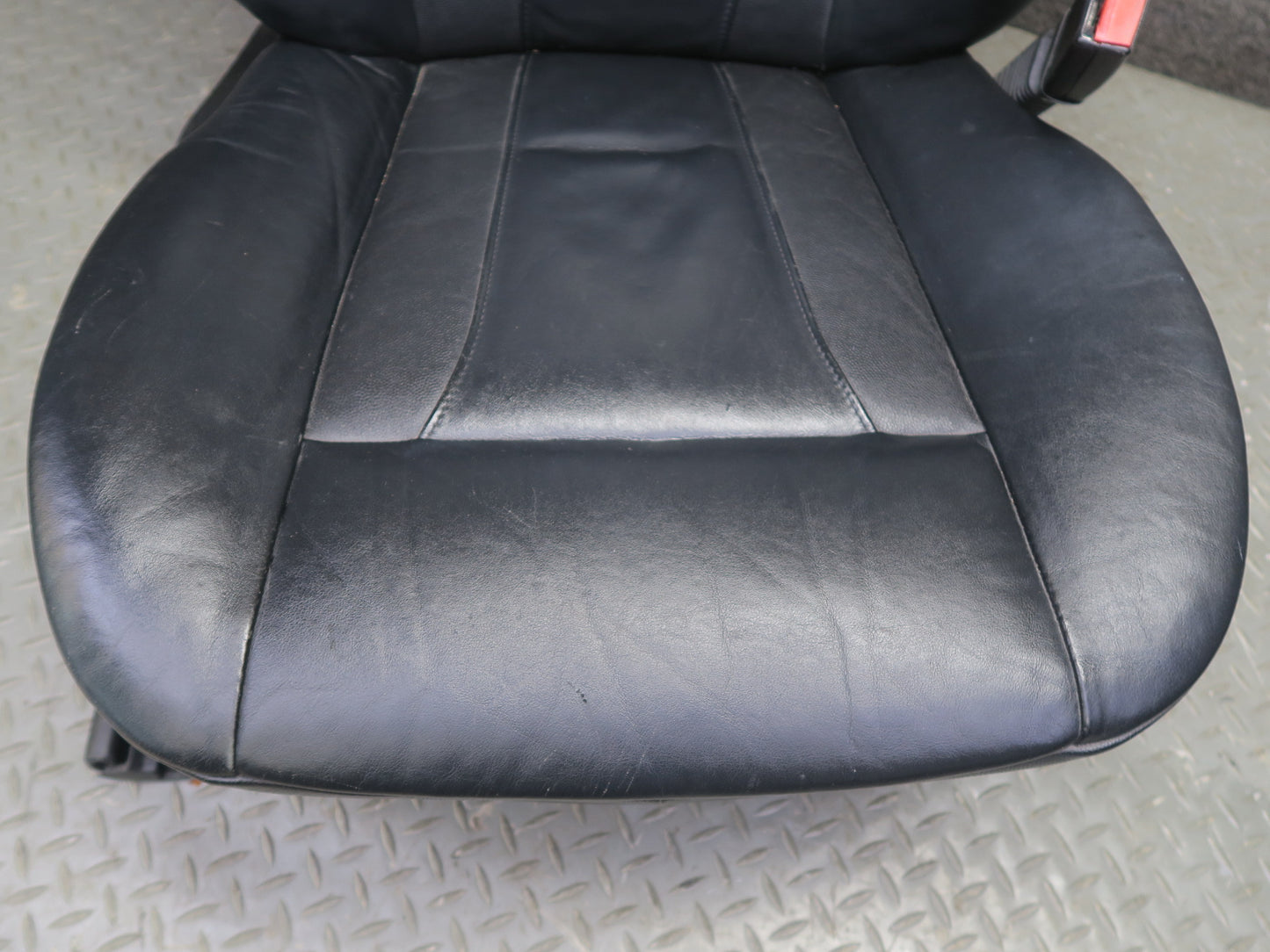 05-06 BMW E53 X5 Front & Rear Comfort Leather Heated Seat Bolster Set Black  OEM