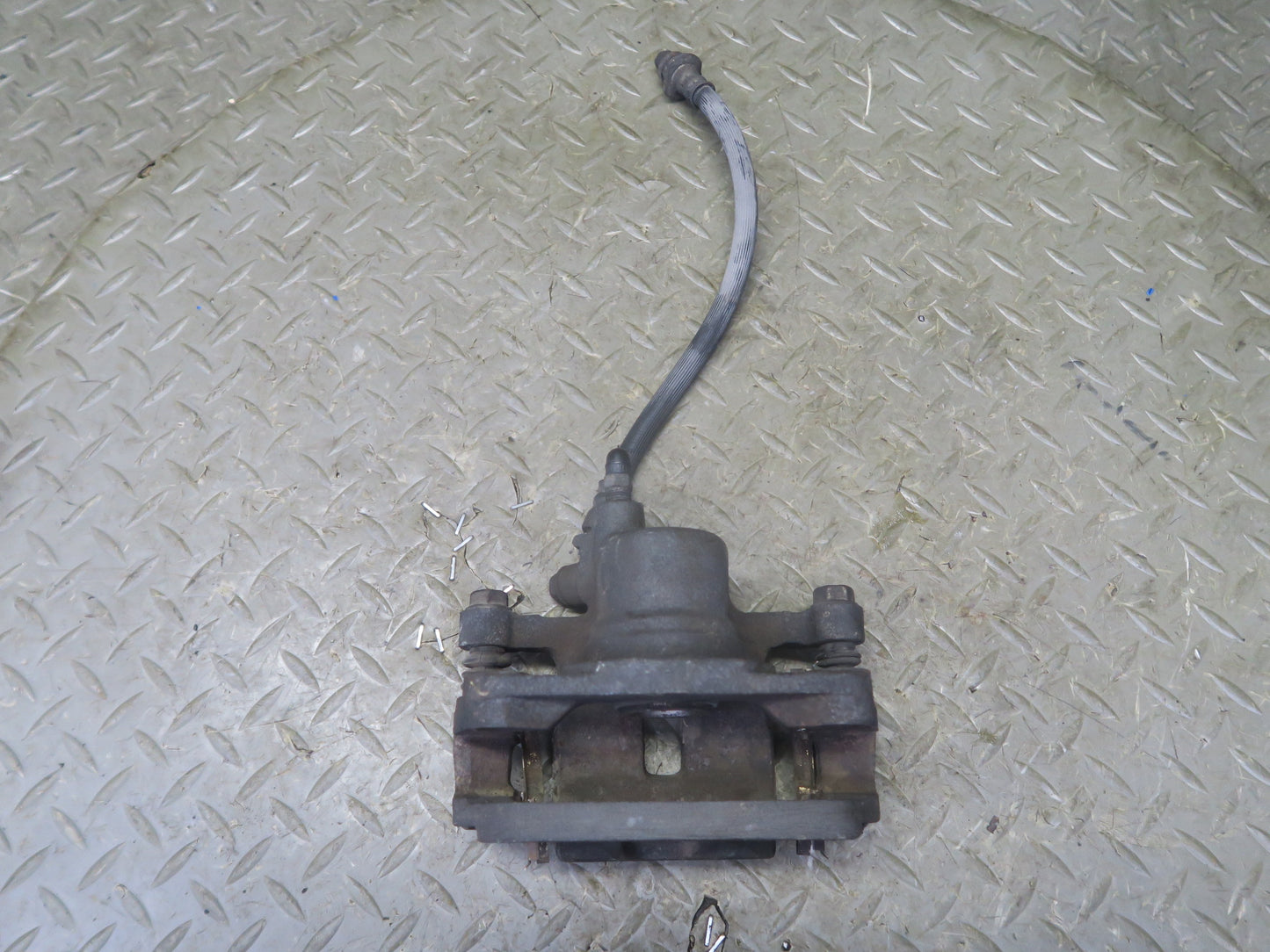 95-97 Nissan Gloria HY33 VQ30DET Rear Right & Left Brake Caliper Set 60K OEM