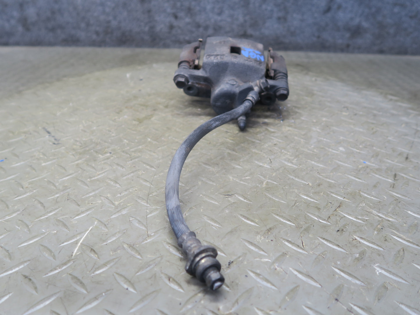 95-97 Nissan Gloria HY33 VQ30DET Rear Right & Left Brake Caliper Set 60K OEM