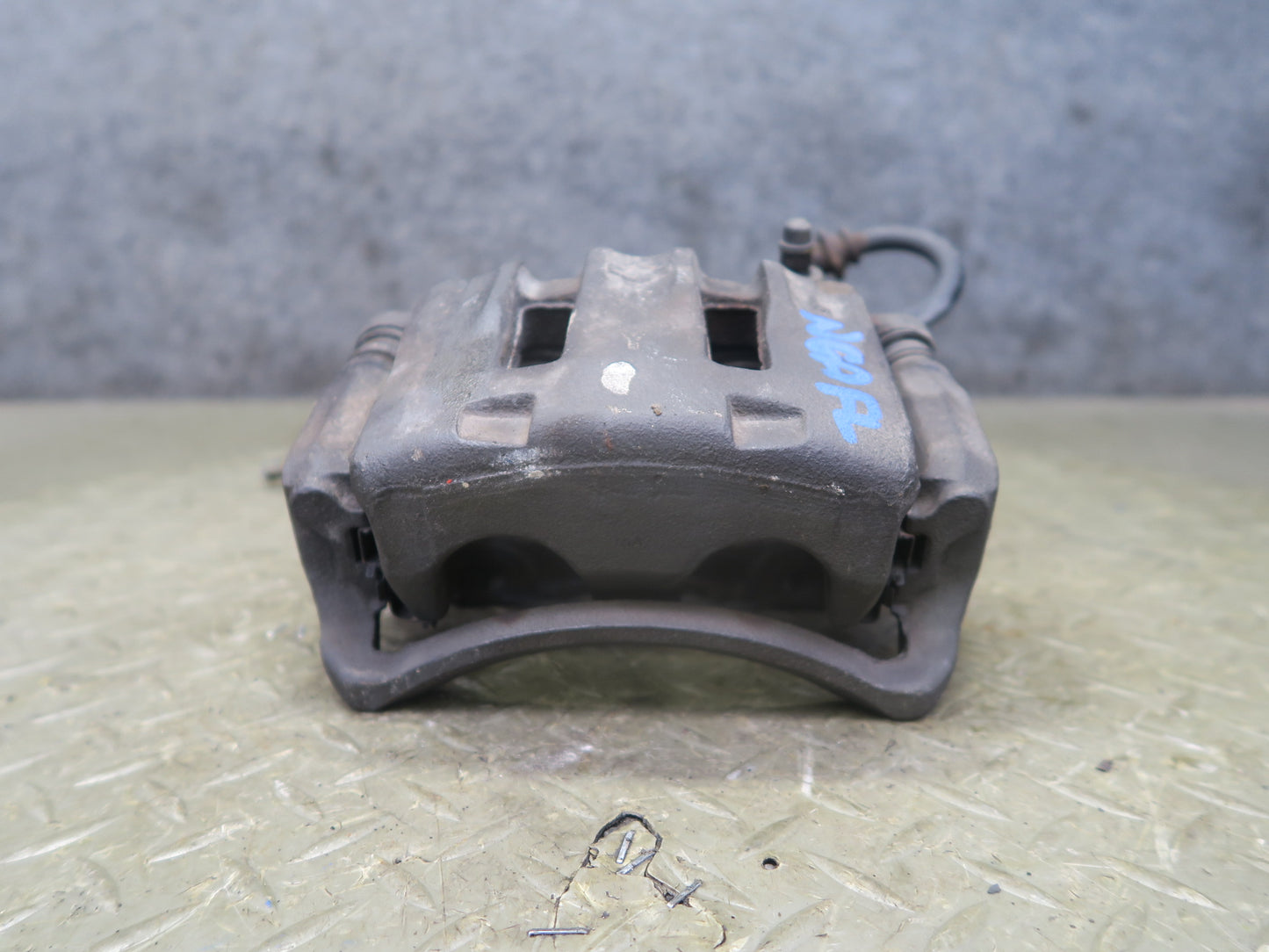 95-97 Nissan Gloria HY33 Front Right & Left Brake Caliper Set 60K Miles OEM