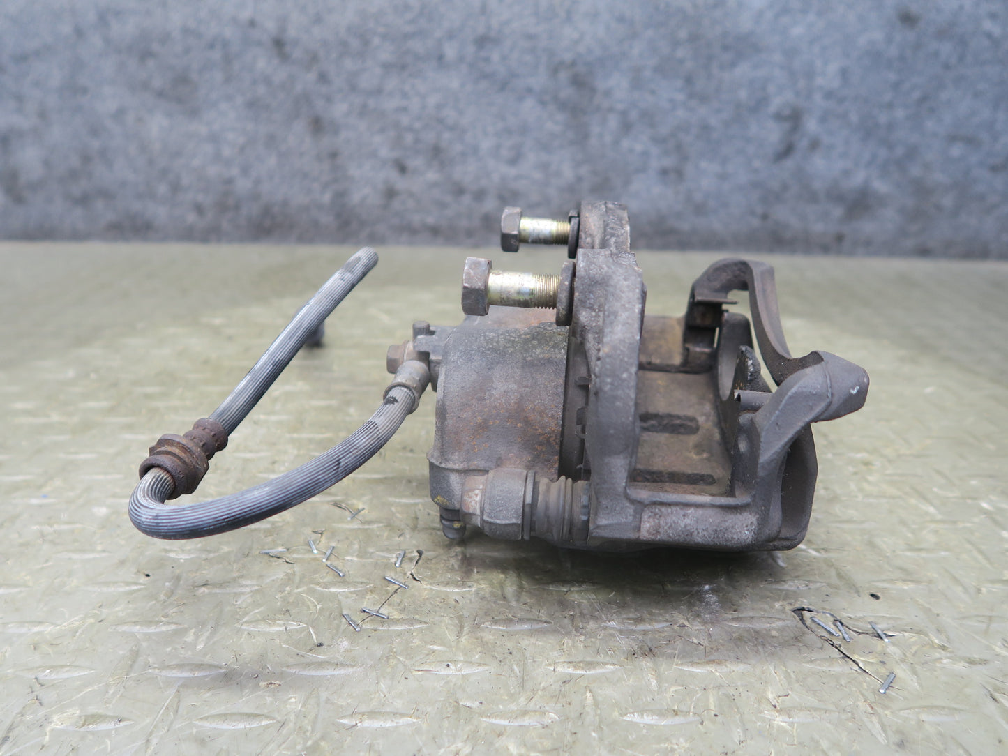 95-97 Nissan Gloria HY33 Front Right & Left Brake Caliper Set 60K Miles OEM