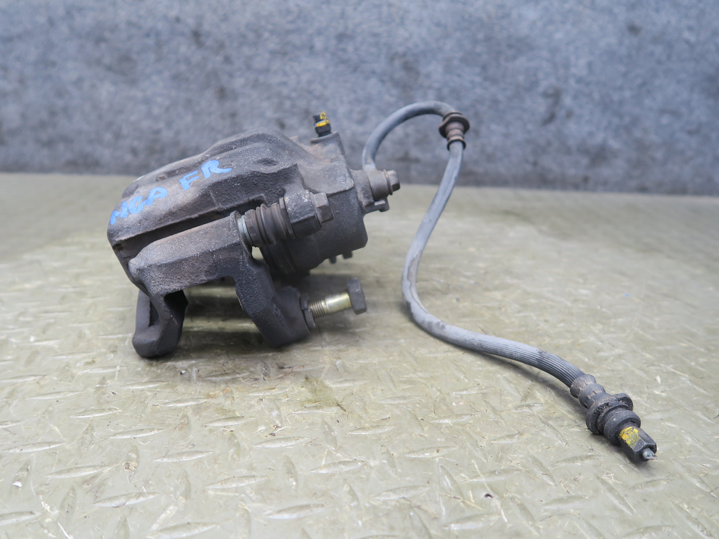 95-97 Nissan Gloria HY33 Front Right & Left Brake Caliper Set 60K Miles OEM