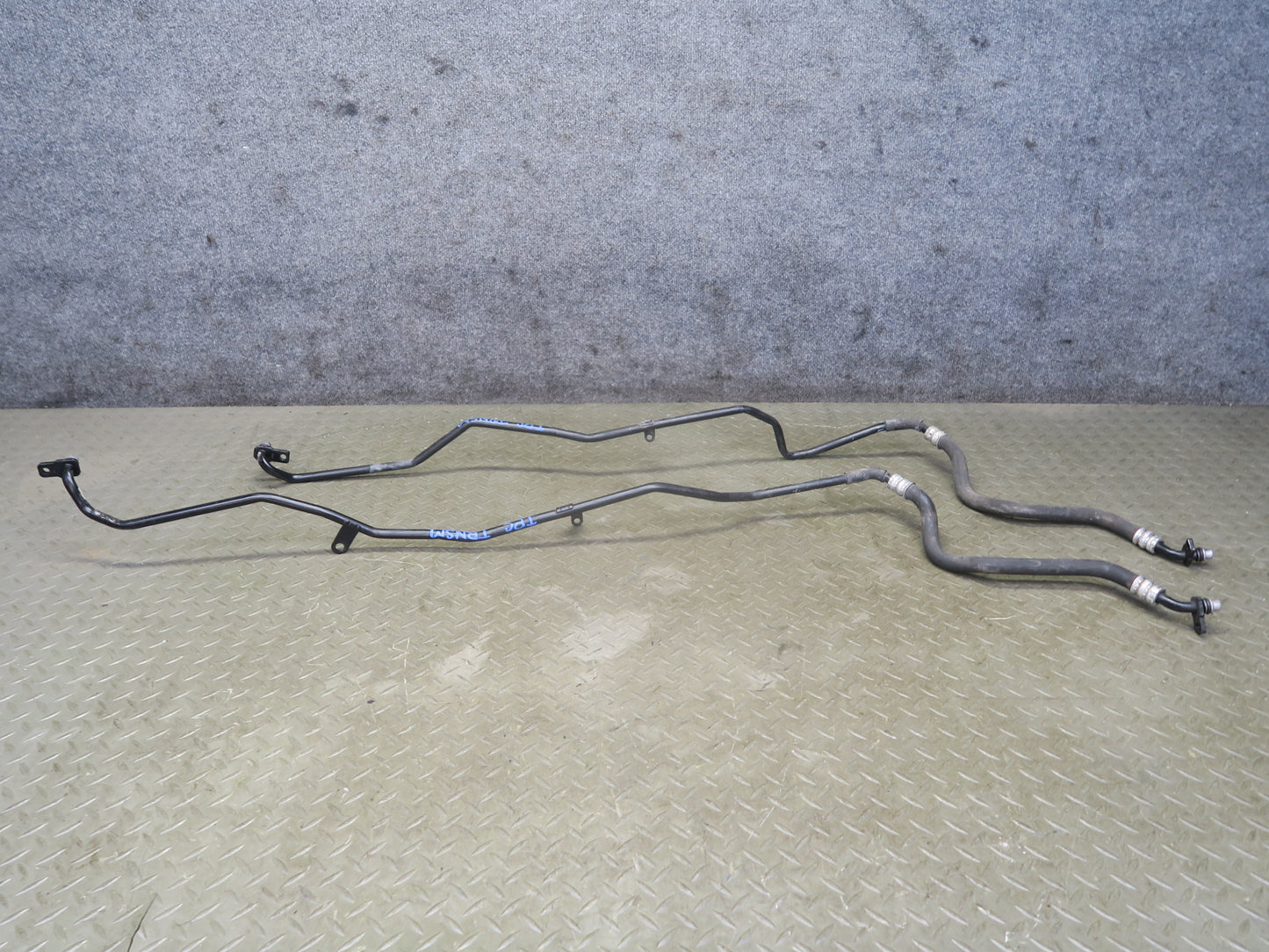 11-18 Porsche Cayenne 958 4.8L A/T Automatic Transmission Hose Pipe Line Set
