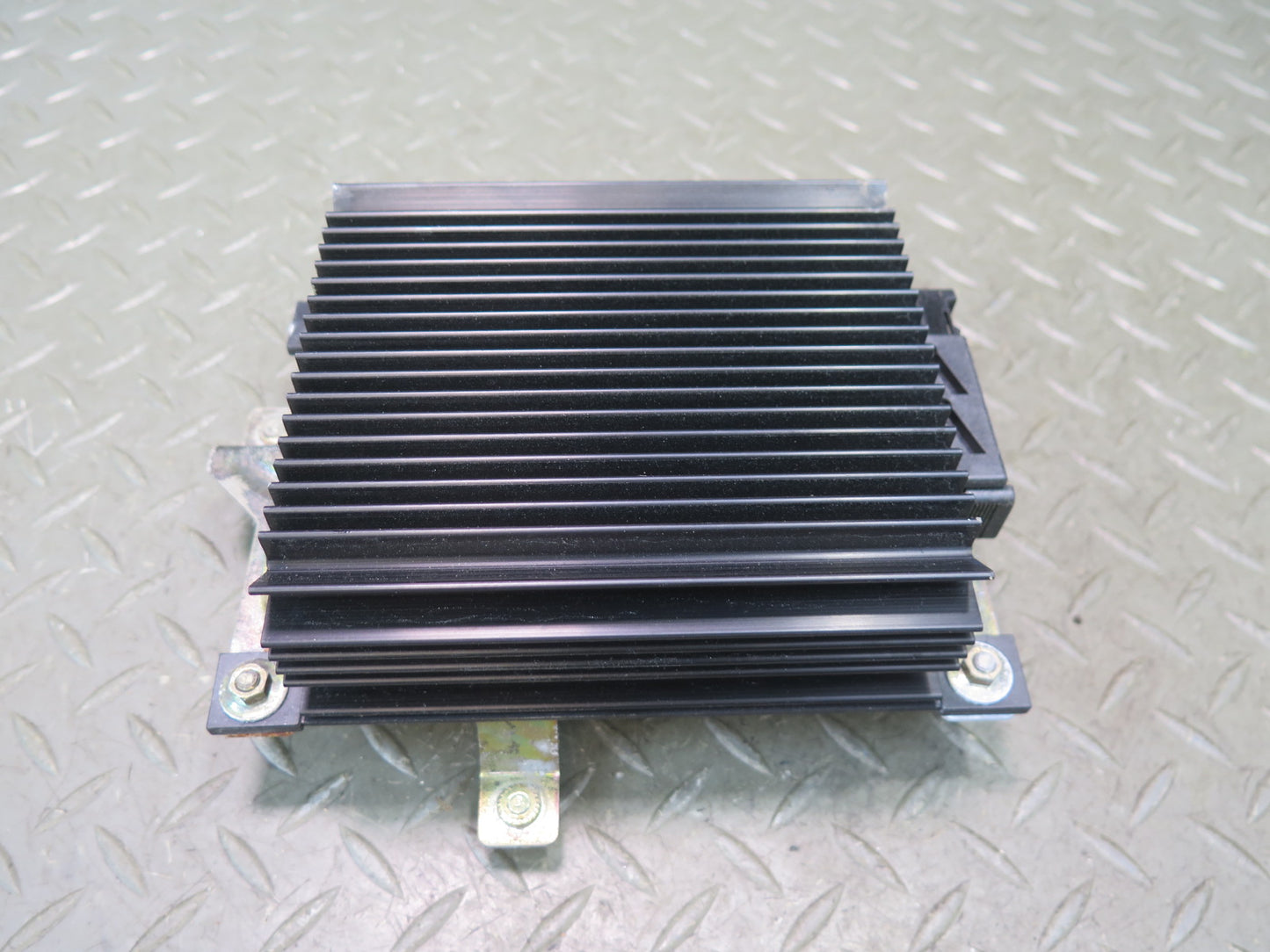86-93 Mercedes W124 300E Radio Audio System Amplifier AMP 1248201389 OEM