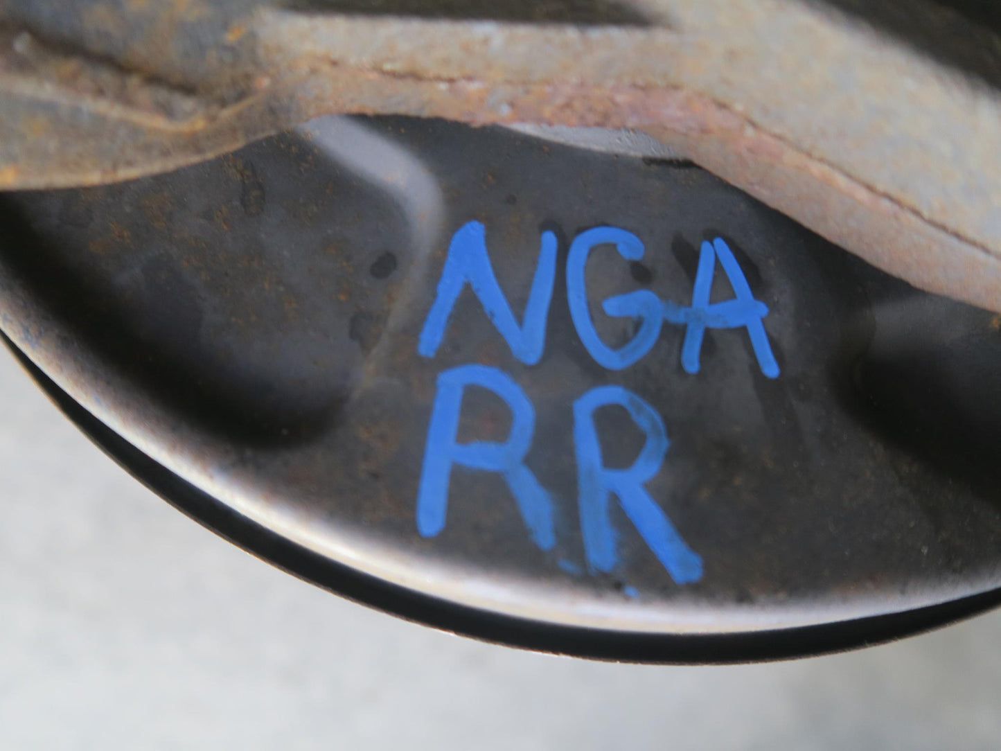 95-97 Nissan Gloria HY33 Rear Right Spindle Knuckle Wheel Hub Bearing 60K OEM