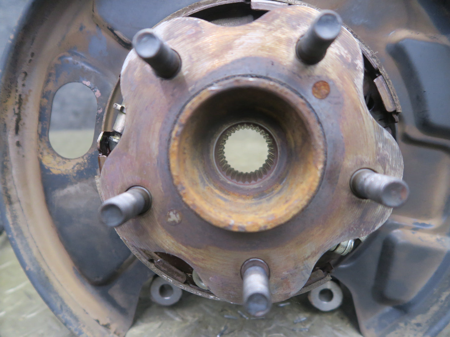 95-97 Nissan Gloria HY33 Rear Right Spindle Knuckle Wheel Hub Bearing 60K OEM