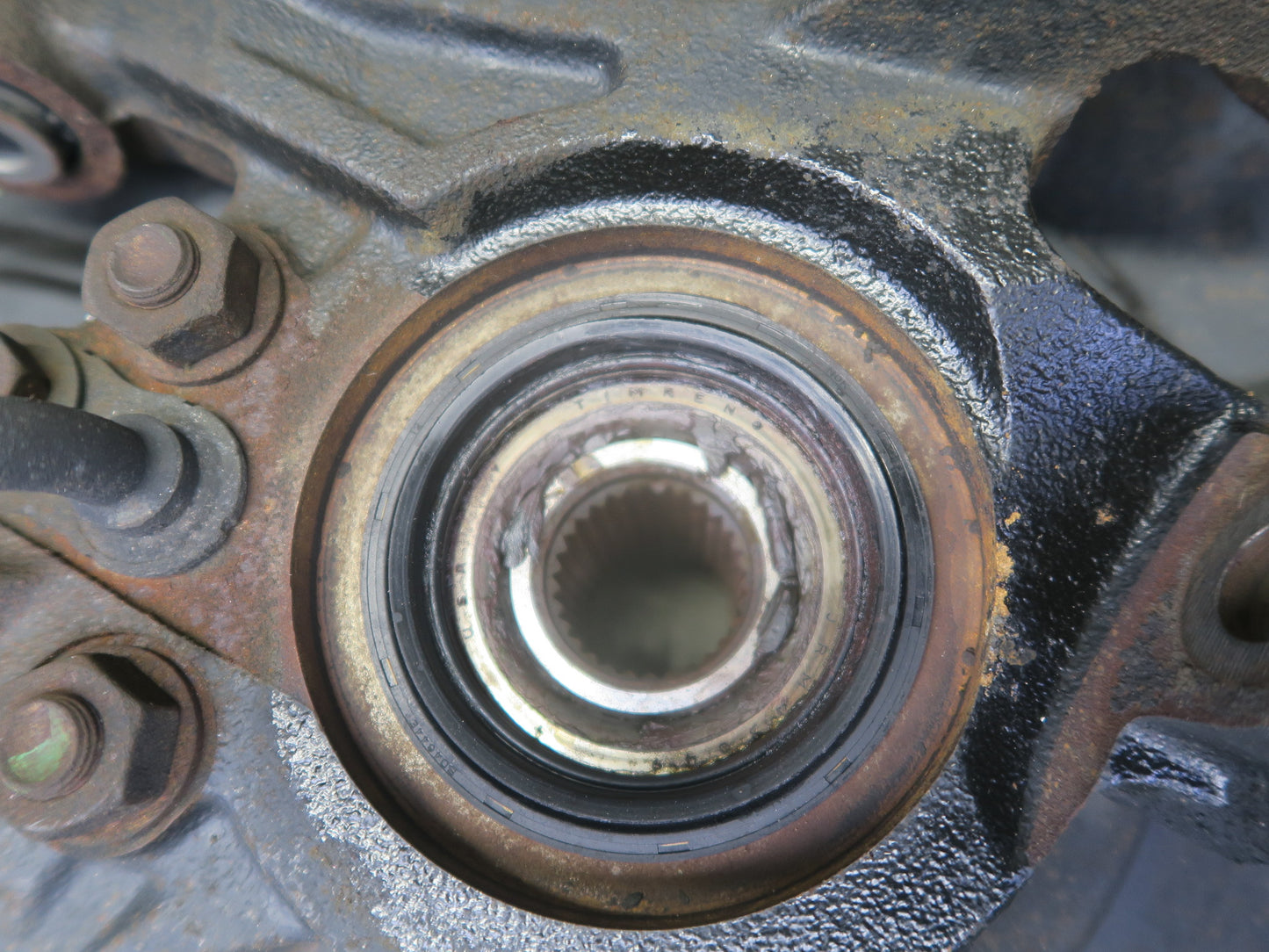 95-97 Nissan Gloria HY33 Rear Right Spindle Knuckle Wheel Hub Bearing 60K OEM