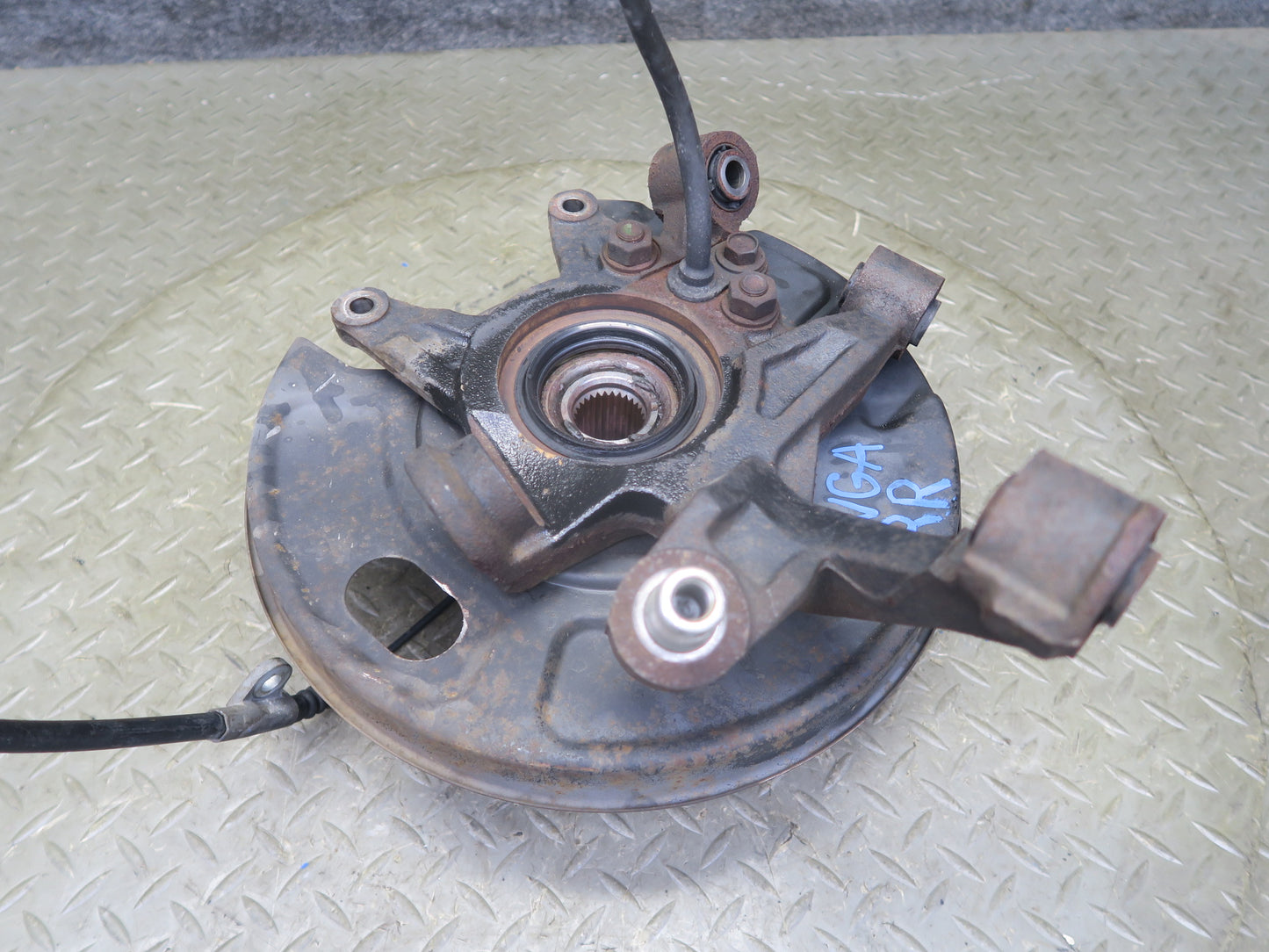 95-97 Nissan Gloria HY33 Rear Right Spindle Knuckle Wheel Hub Bearing 60K OEM