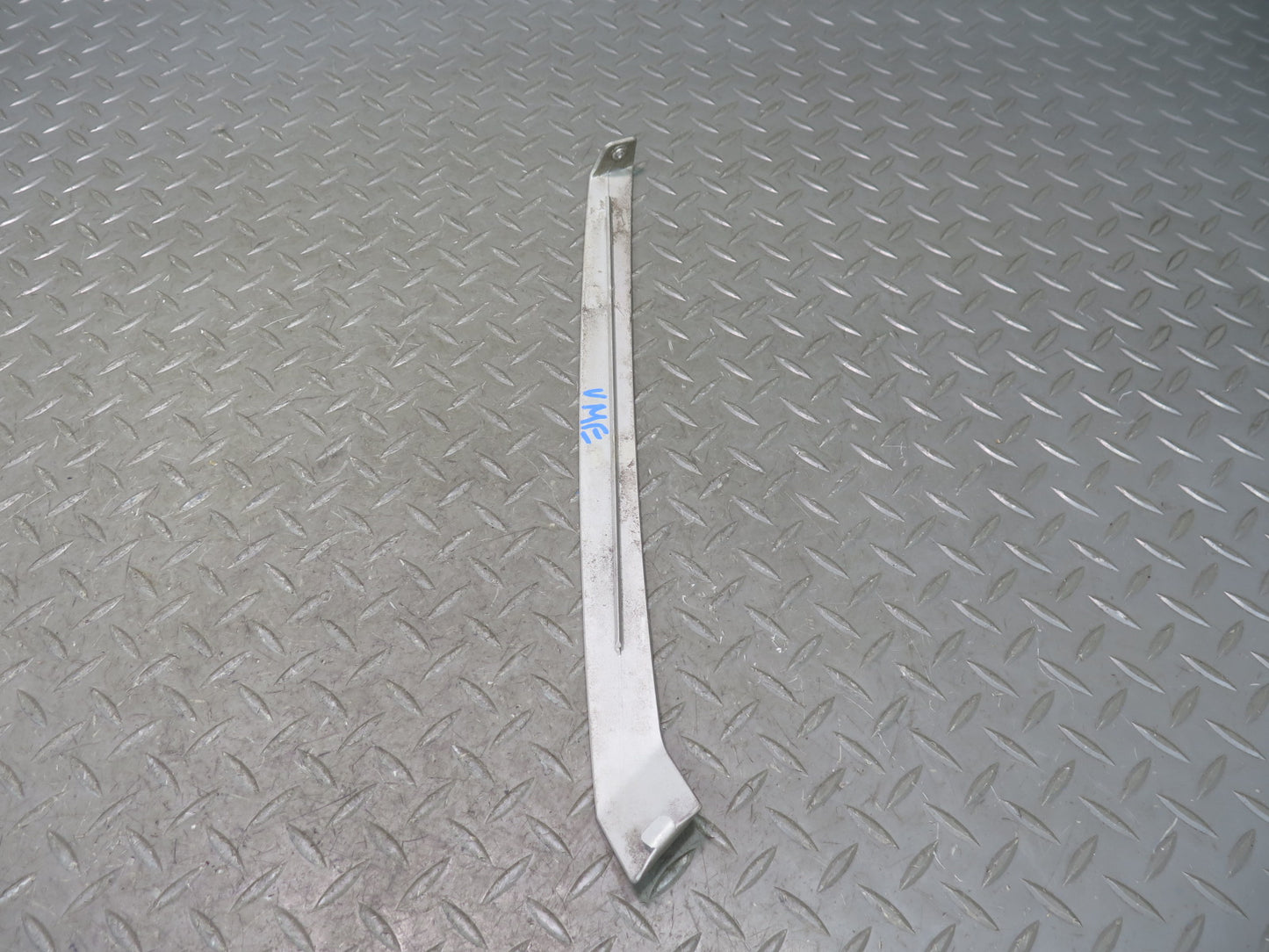 90-93 Mercedes W124 300E Set  of 2 Left & Right Exterior C Pillar Molding OEM