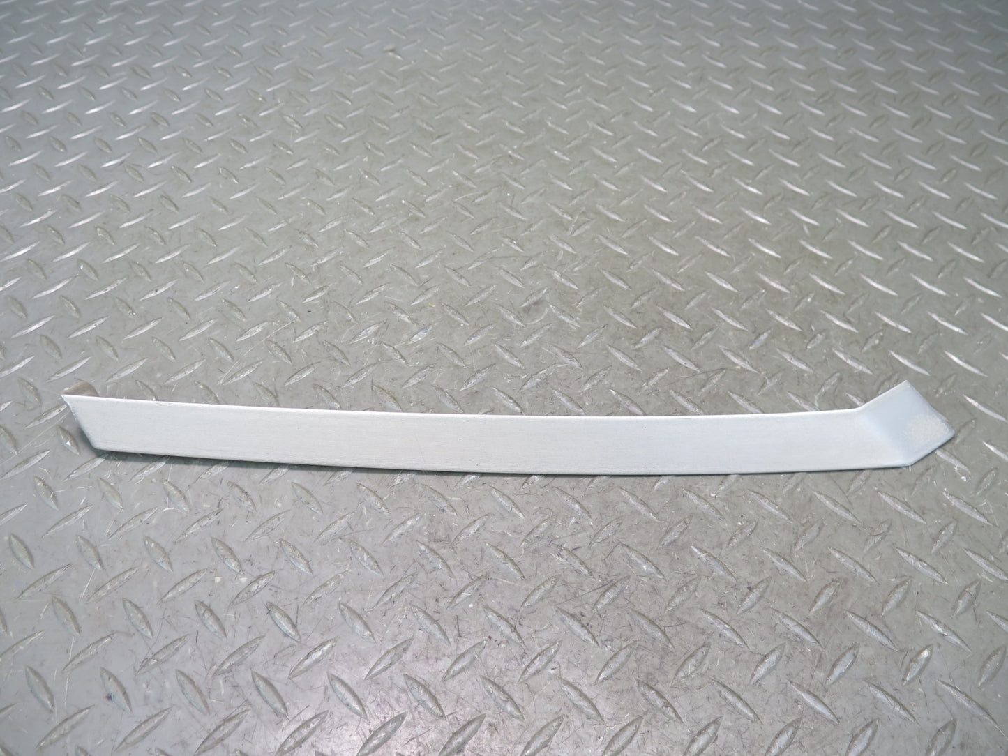 90-93 Mercedes W124 300E Set  of 2 Left & Right Exterior C Pillar Molding OEM