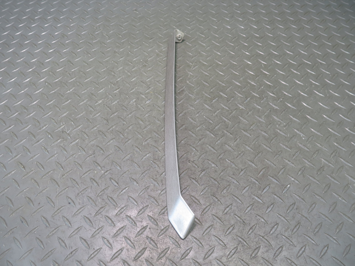 90-93 Mercedes W124 300E Set  of 2 Left & Right Exterior C Pillar Molding OEM