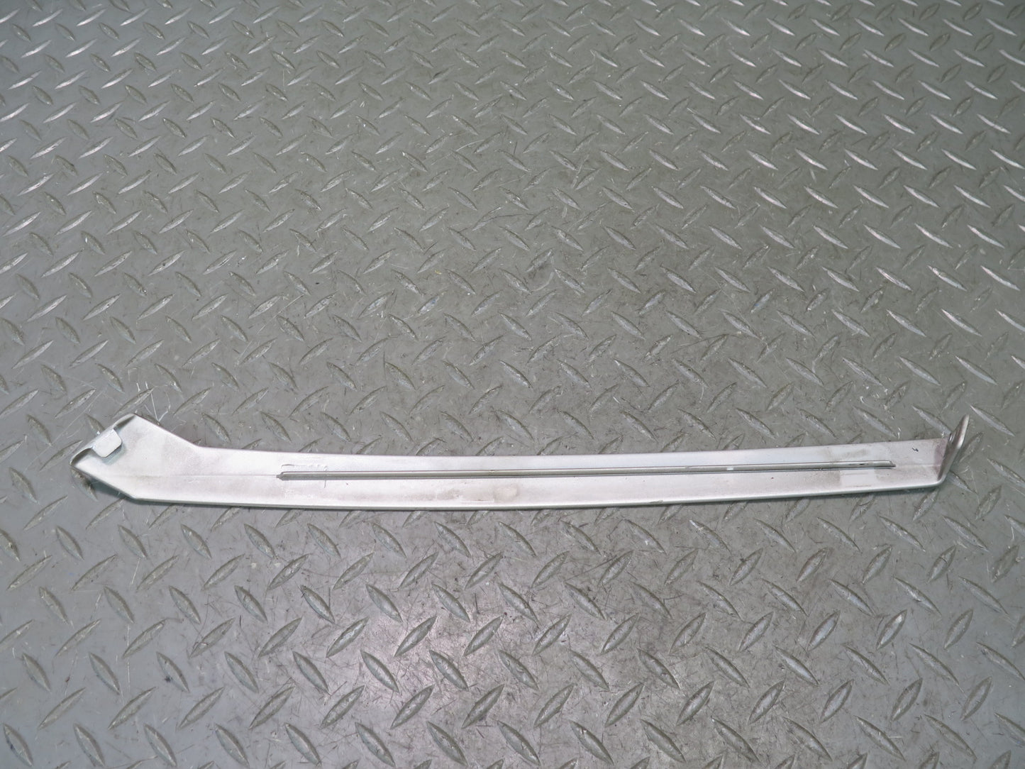 90-93 Mercedes W124 300E Set  of 2 Left & Right Exterior C Pillar Molding OEM