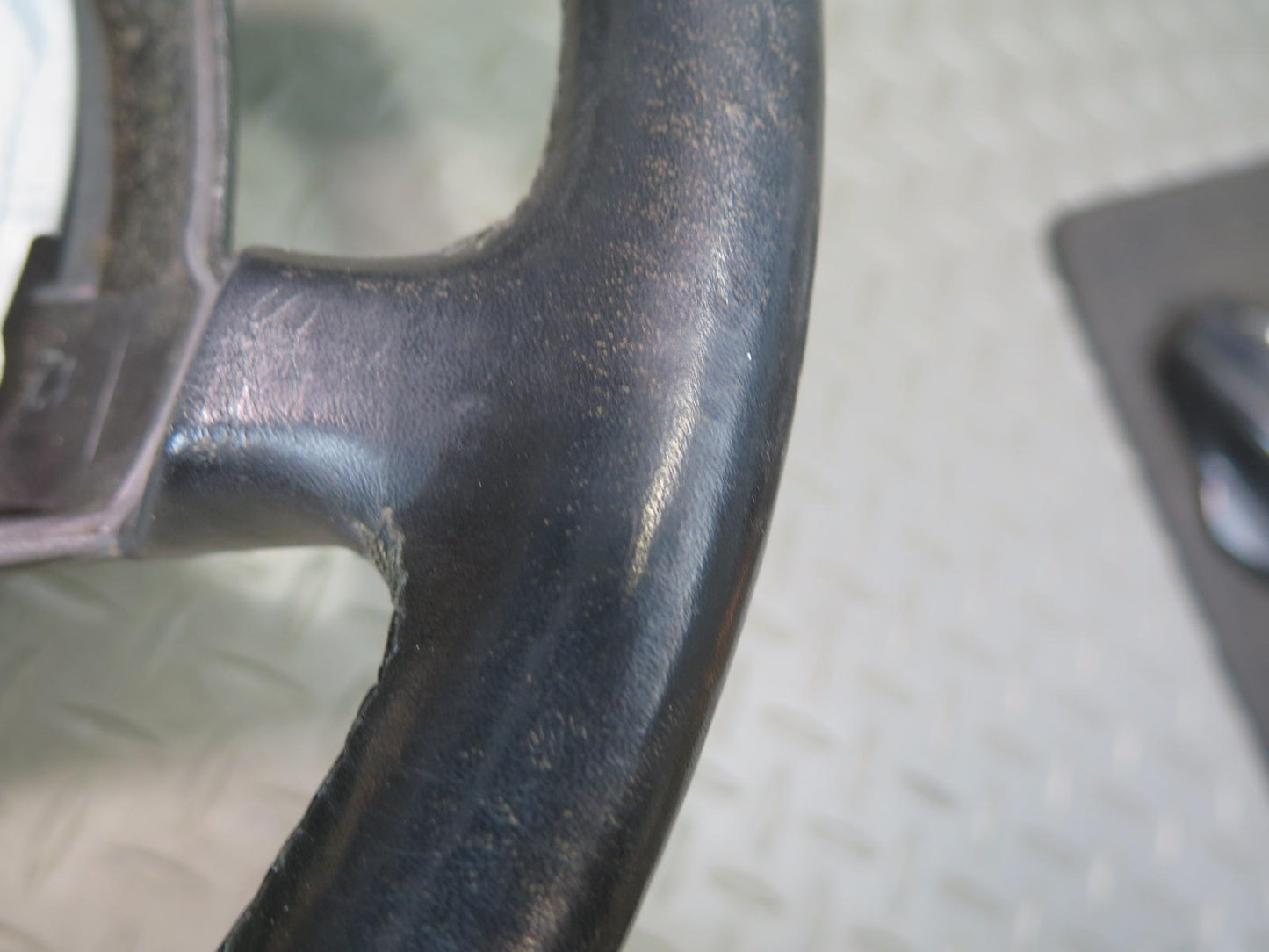 90-91 Mercedes W124 300E Leather Steering Black OEM