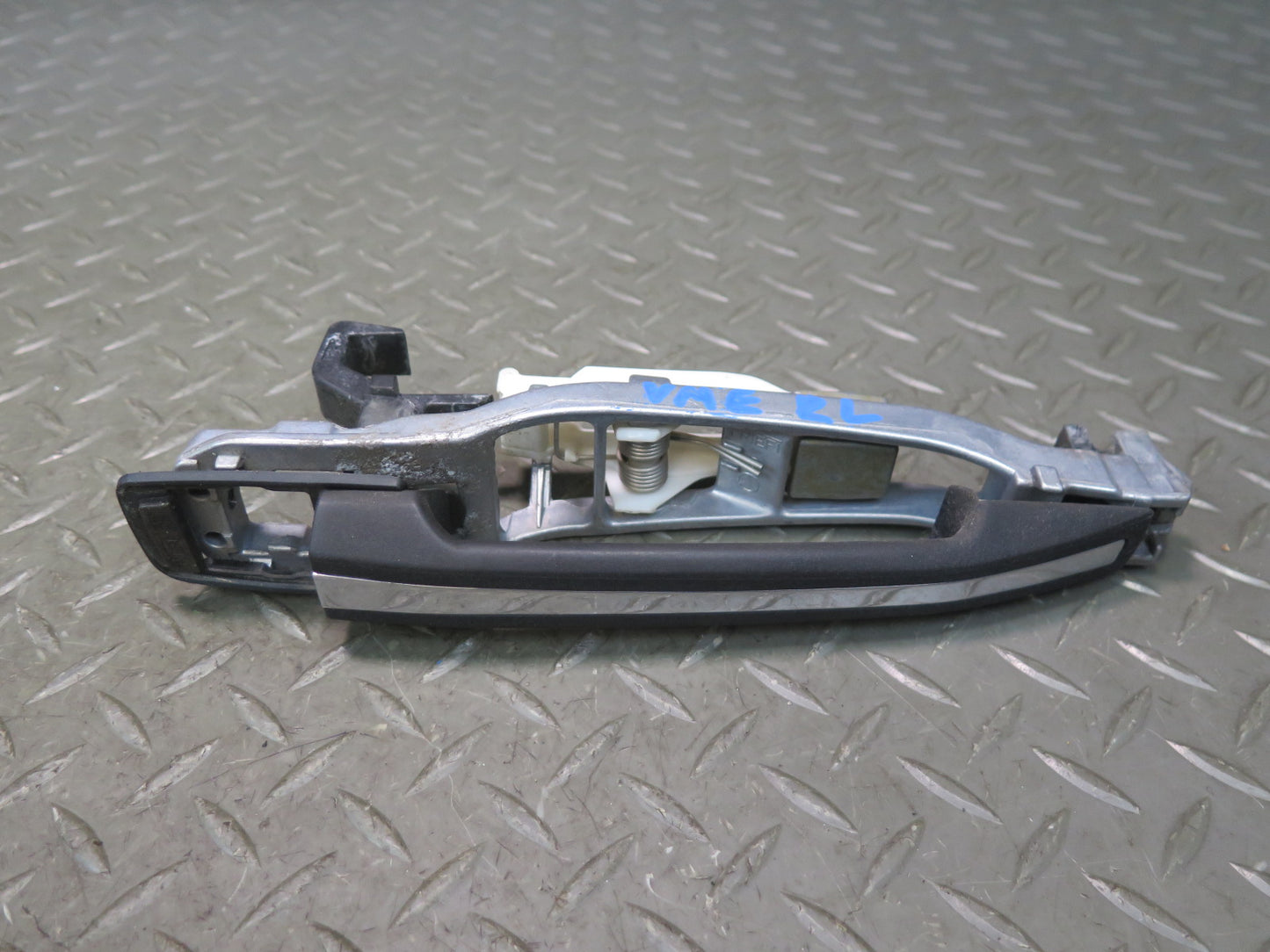 90-93 Mercedes W124 300E Set of 2 Rear Left & Right Door Exterior Handle OEM
