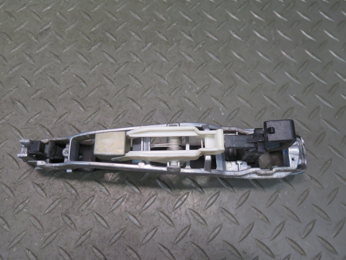 90-93 Mercedes W124 300E Set of 2 Rear Left & Right Door Exterior Handle OEM