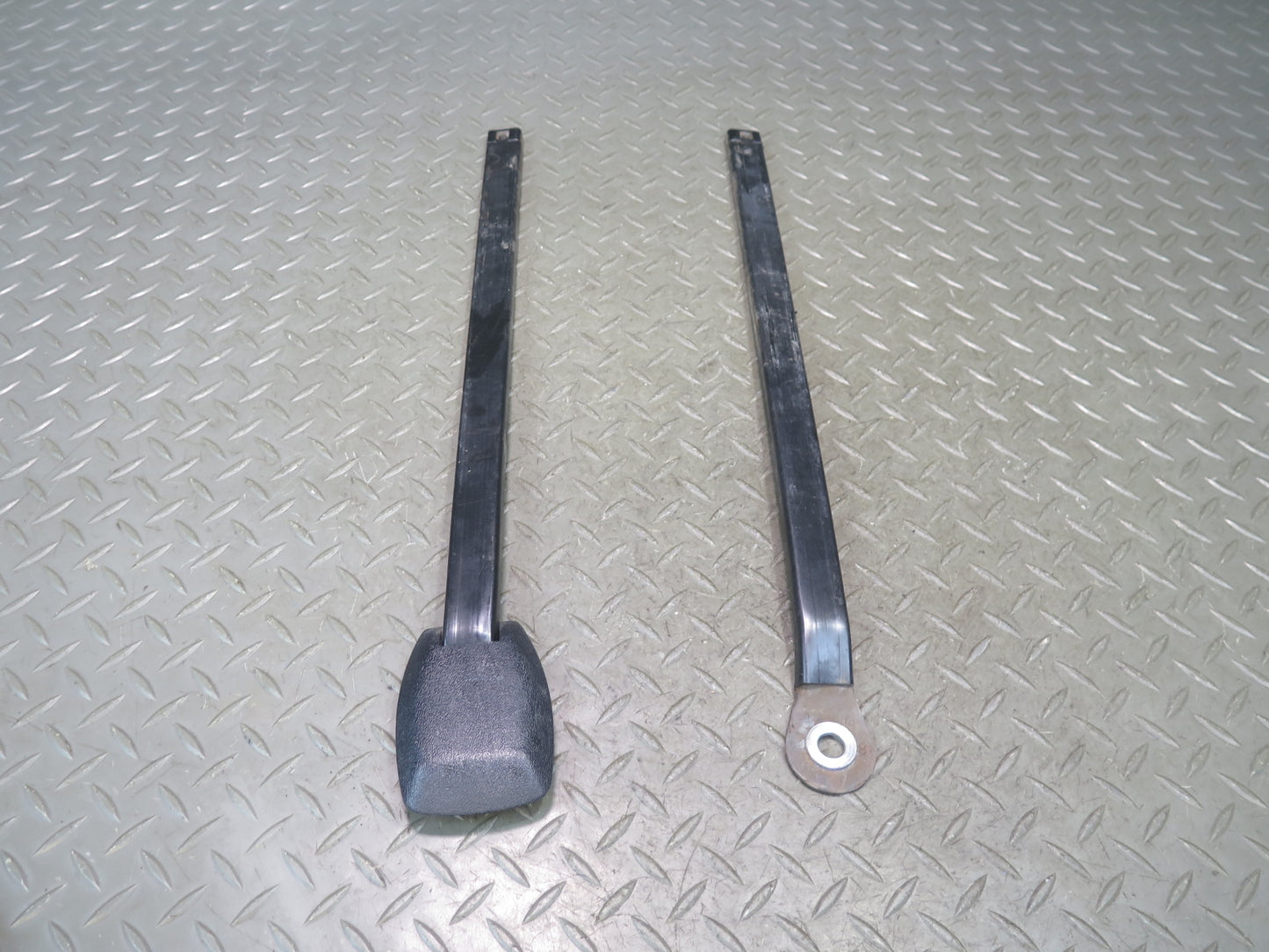 86-93 Mercedes W124 300E Set of 2 Front Left Seat Belt Guide Rail OEM