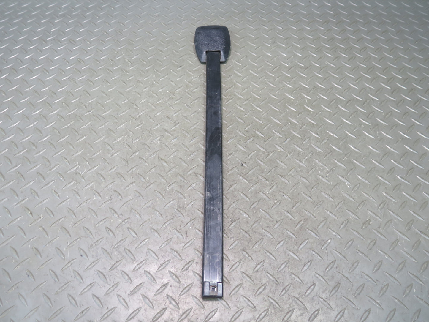 86-93 Mercedes W124 300E Set of 2 Front Left Seat Belt Guide Rail OEM